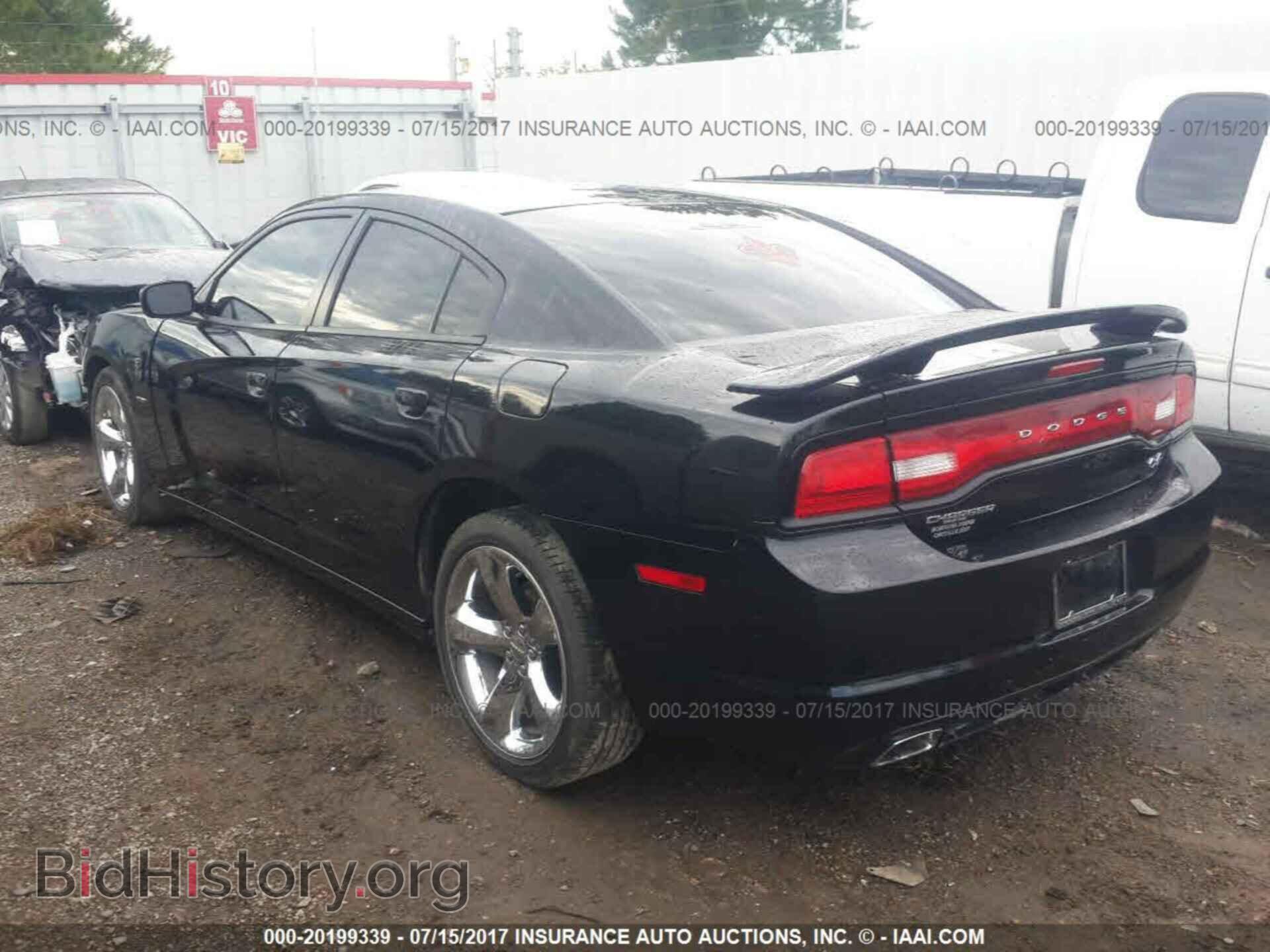 2013 Dodge Charger - VIN: 2C3CDXCT6DH730372 - Photo 3