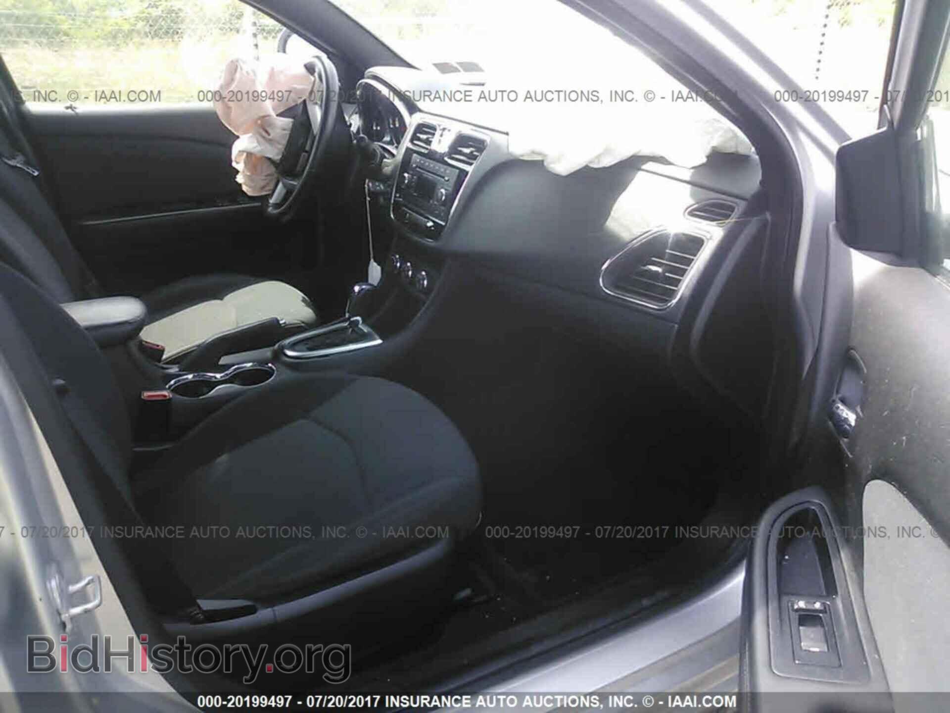 2012 Chrysler 200 - VIN: 1C3CCBBB7CN210699 - Фото 5