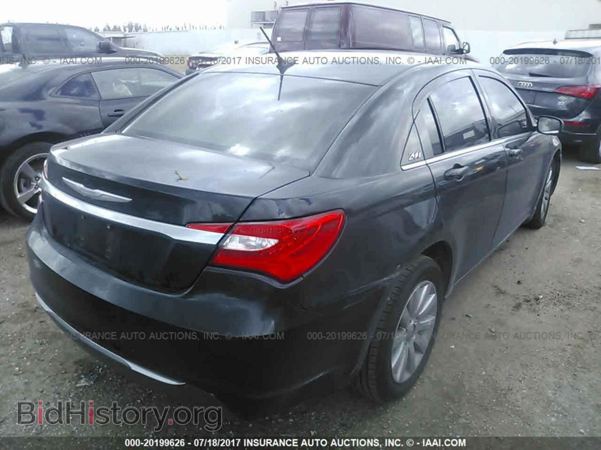 2012 Chrysler 200 - VIN: 1C3CCBBB5CN176214 - Фото 4