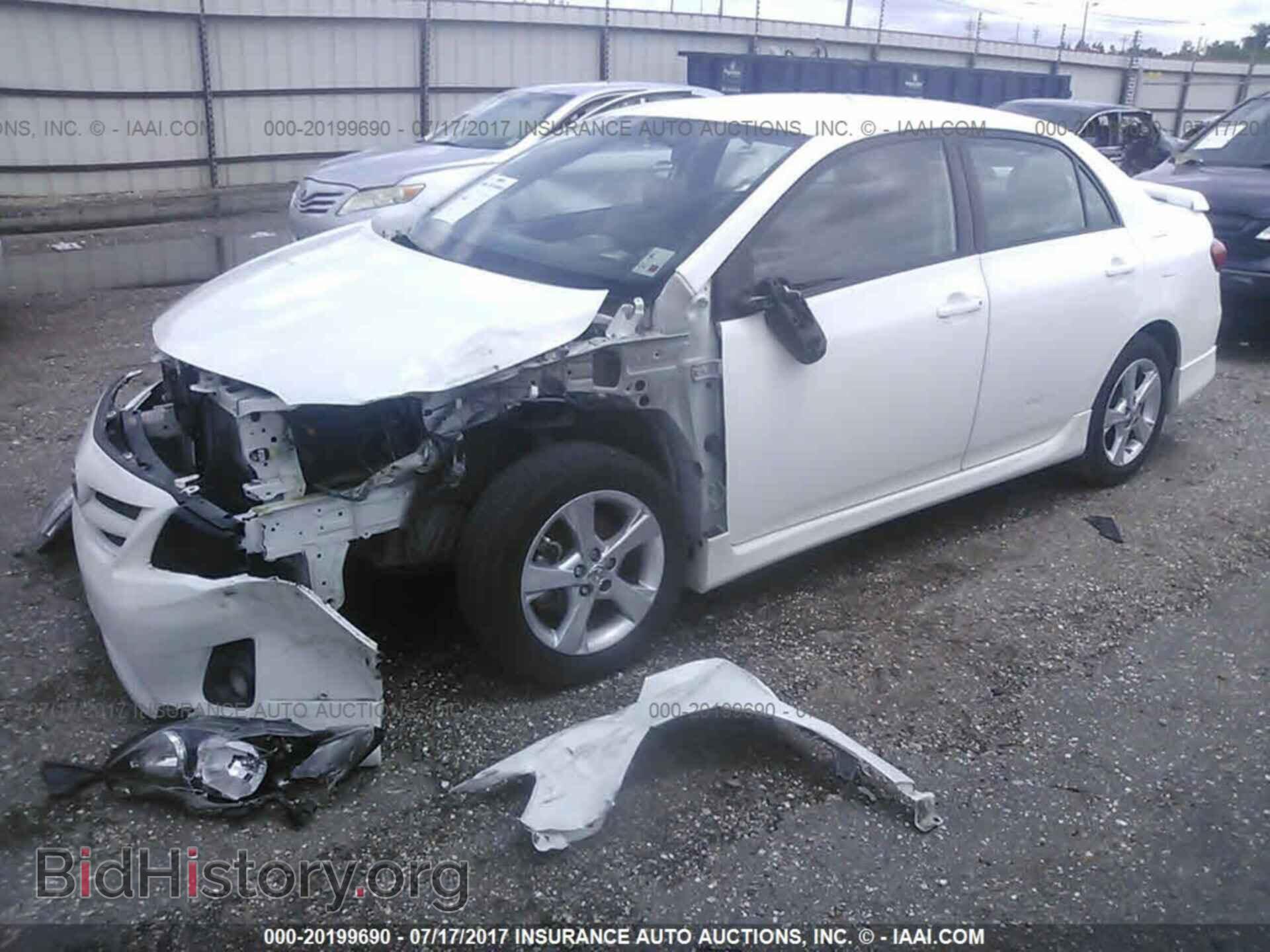2013 Toyota Corolla - VIN: 5YFBU4EE6DP124438 - Фото 2