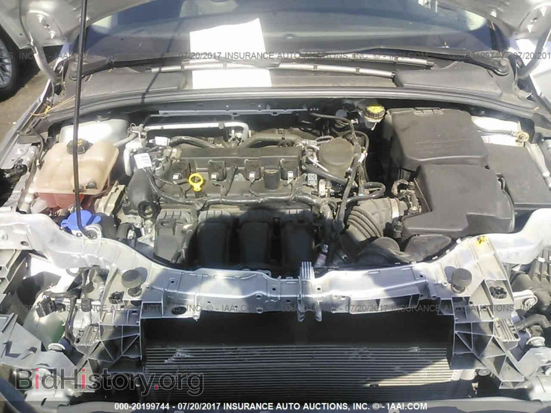 2016 Ford Focus - VIN: 1FADP3F23GL254114 - Photo 10