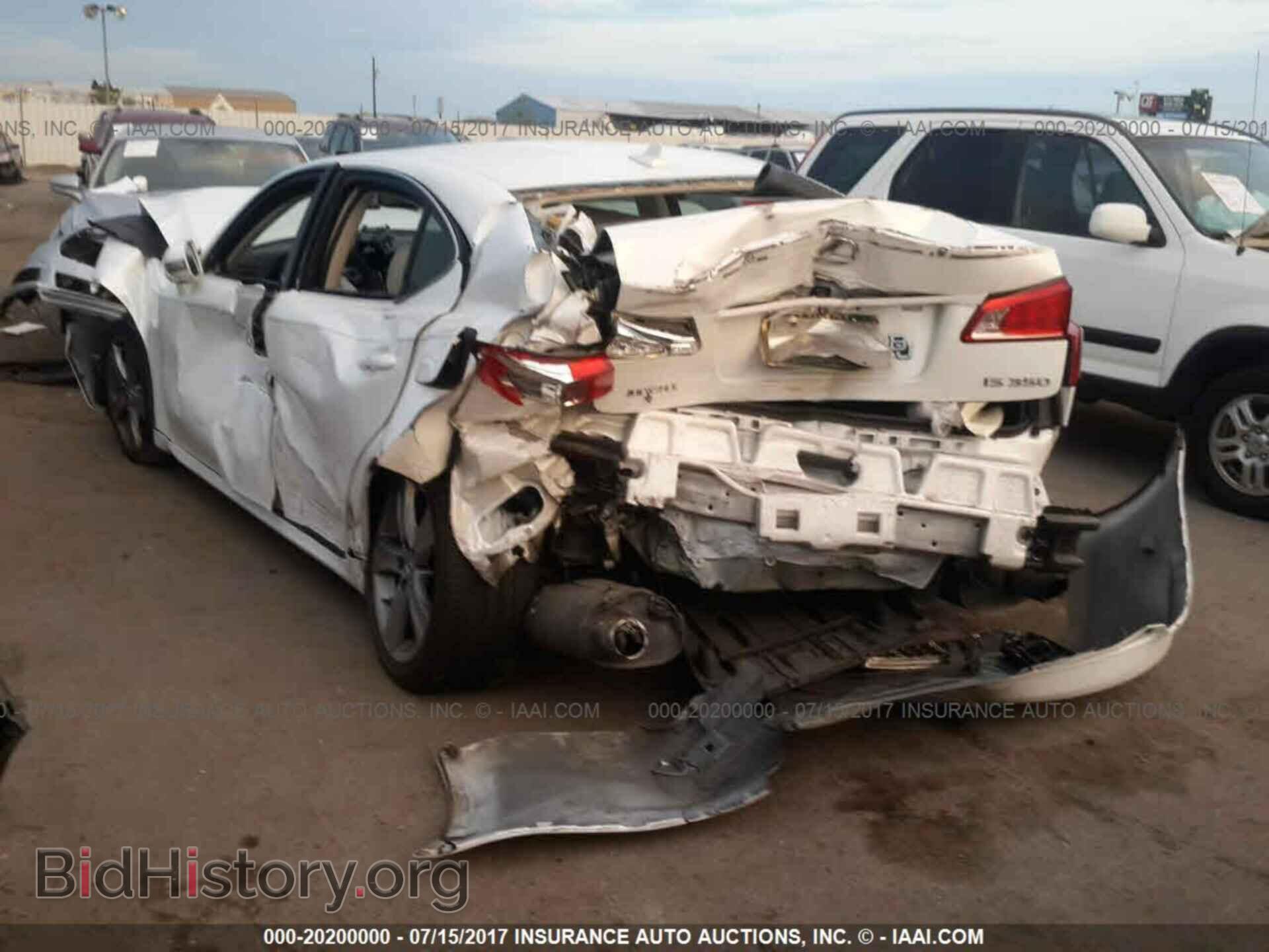 2012 Lexus Is - VIN: JTHBE5C26C5030890 - Фото 3