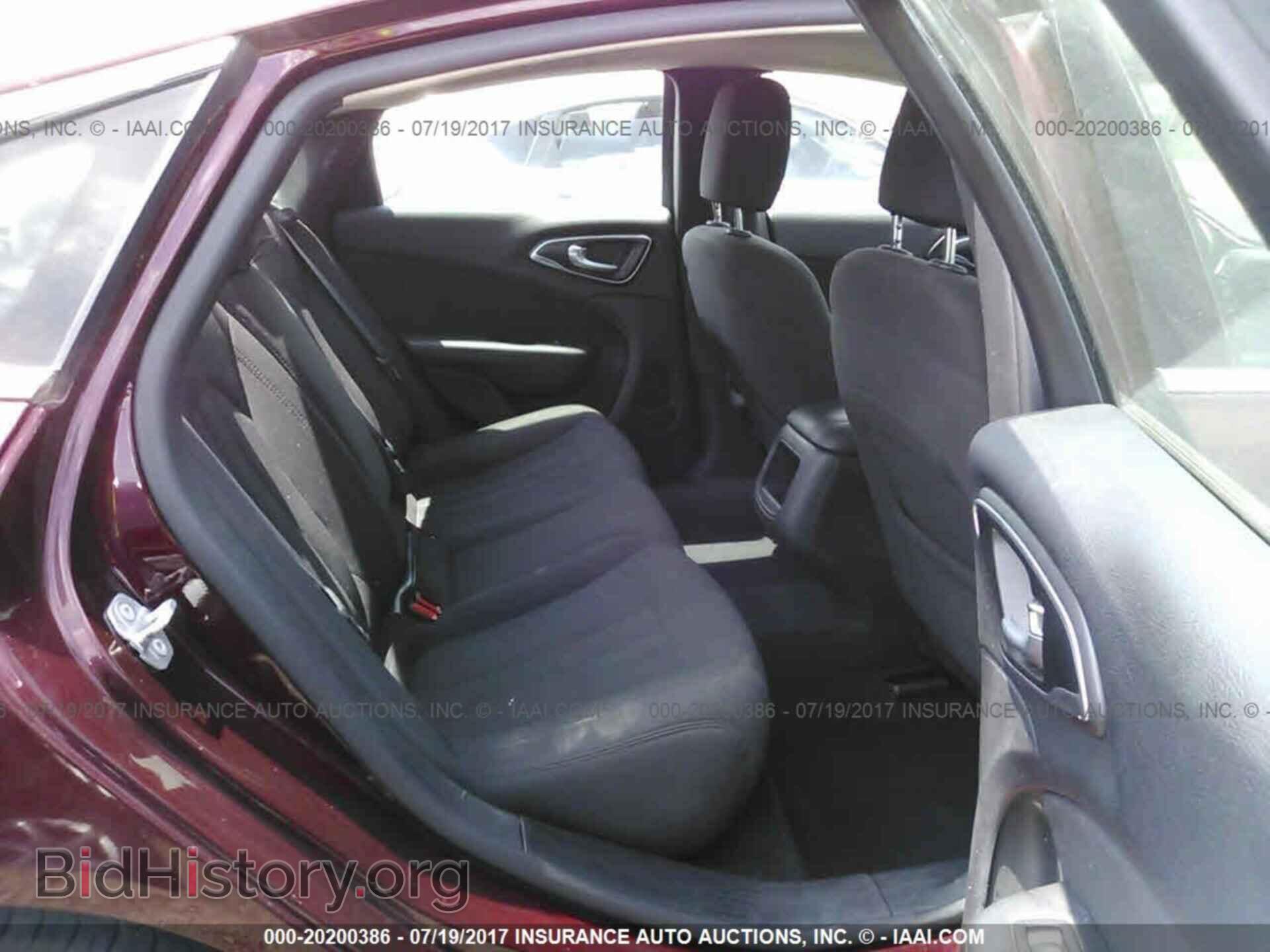 2015 Chrysler 200 - VIN: 1C3CCCAB2FN663138 - Фото 8