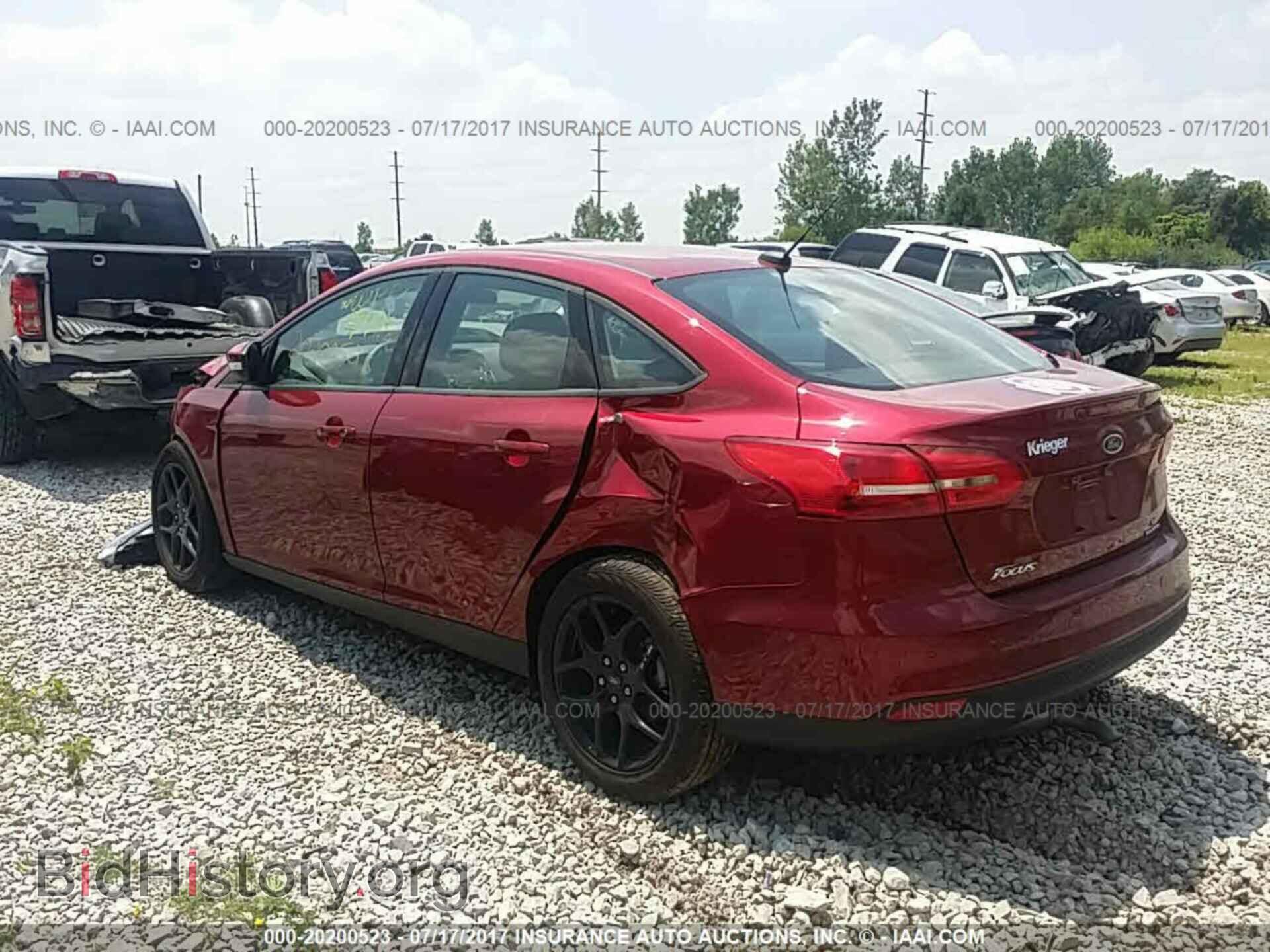 2016 Ford Focus - VIN: 1FADP3F21GL378138 - Фото 3