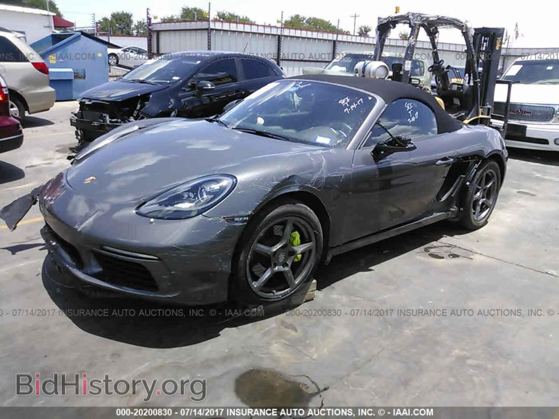 2017 Porsche Boxster - VIN: WP0CA2A84HS220462 - Фото 2