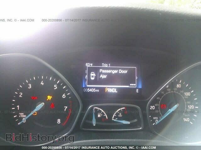 2017 Ford Focus - VIN: 1FADP3F24HL247447 - Photo 7