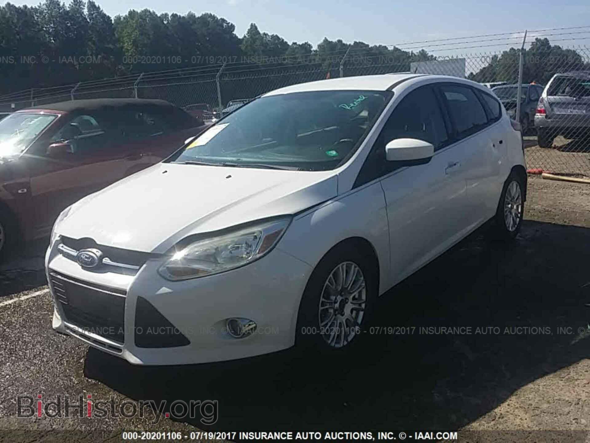 2012 Ford Focus - VIN: 1FAHP3K25CL136115 - Фото 2