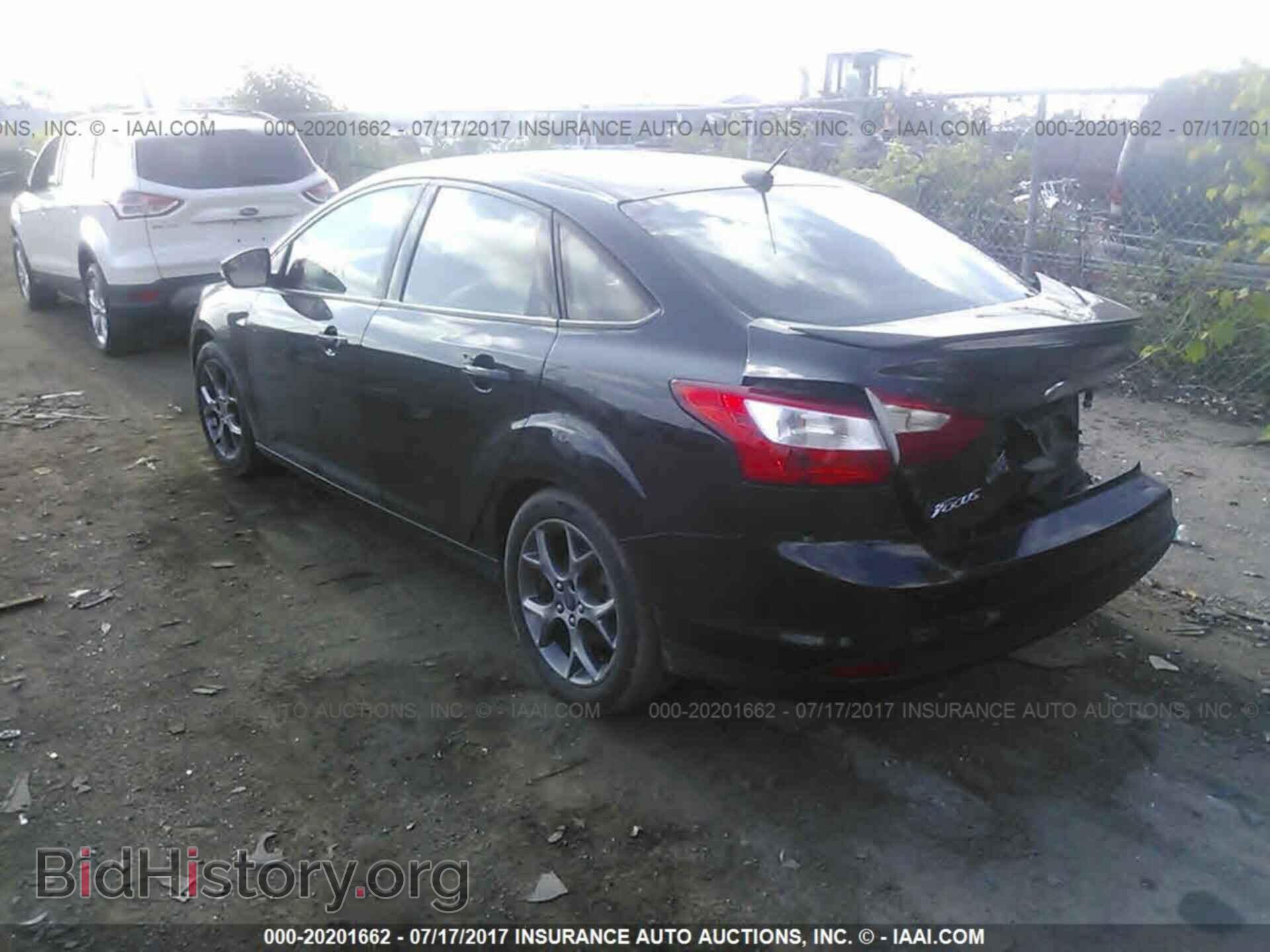 2014 Ford Focus - VIN: 1FADP3F29EL347720 - Фото 3