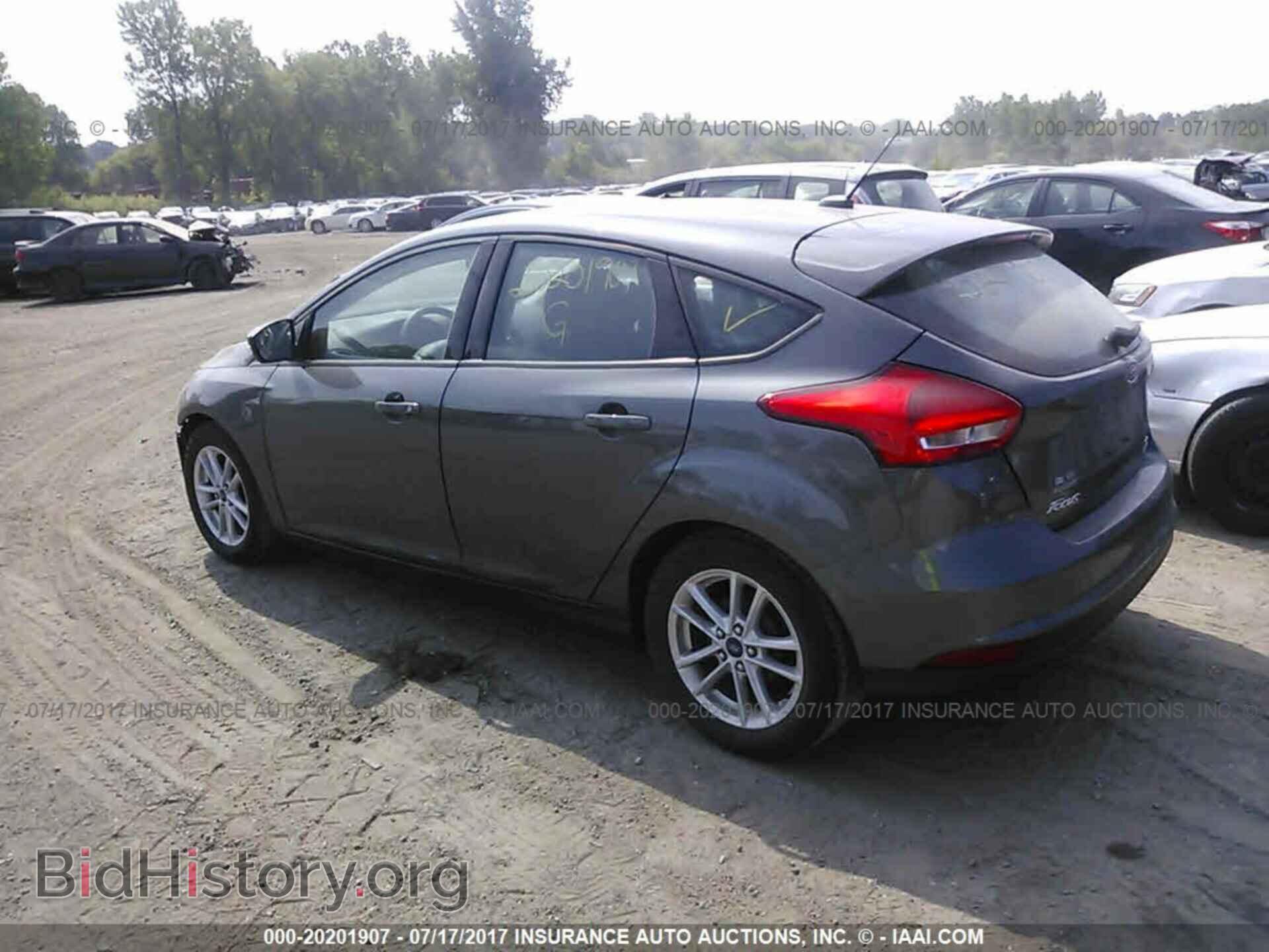 2015 Ford Focus - VIN: 1FADP3KE5FL210579 - Photo 3