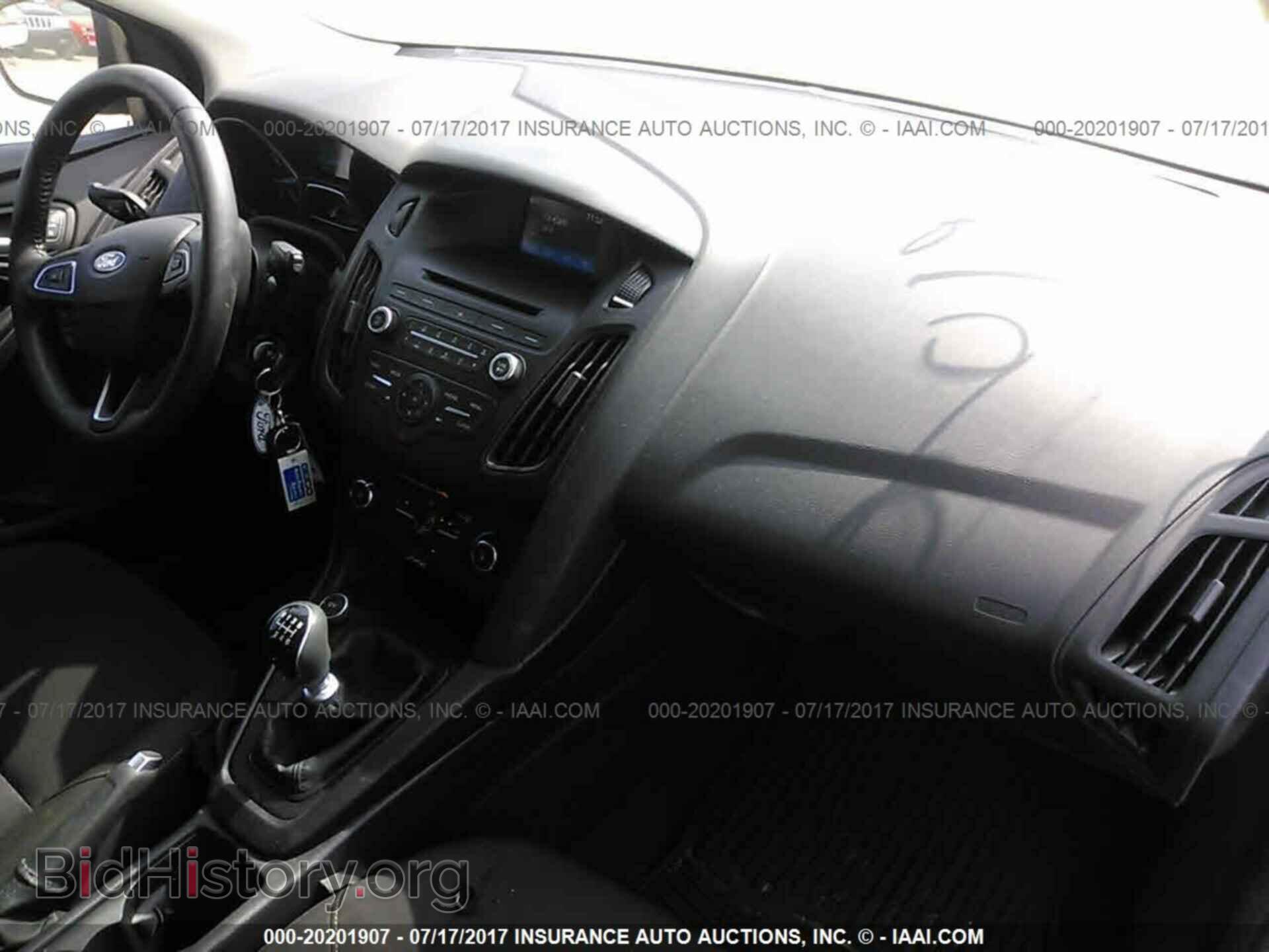 2015 Ford Focus - VIN: 1FADP3KE5FL210579 - Photo 5