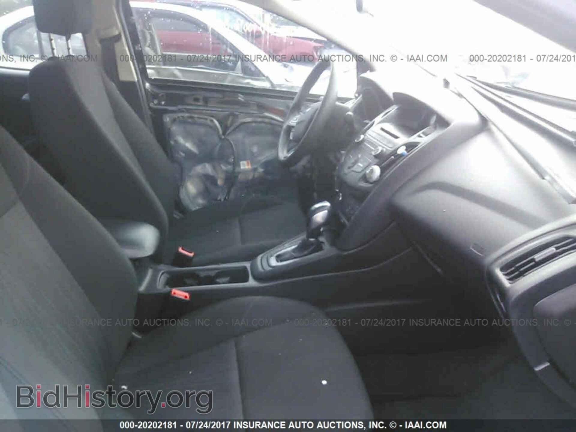 2015 Ford Focus - VIN: 1FADP3F26FL205827 - Photo 5