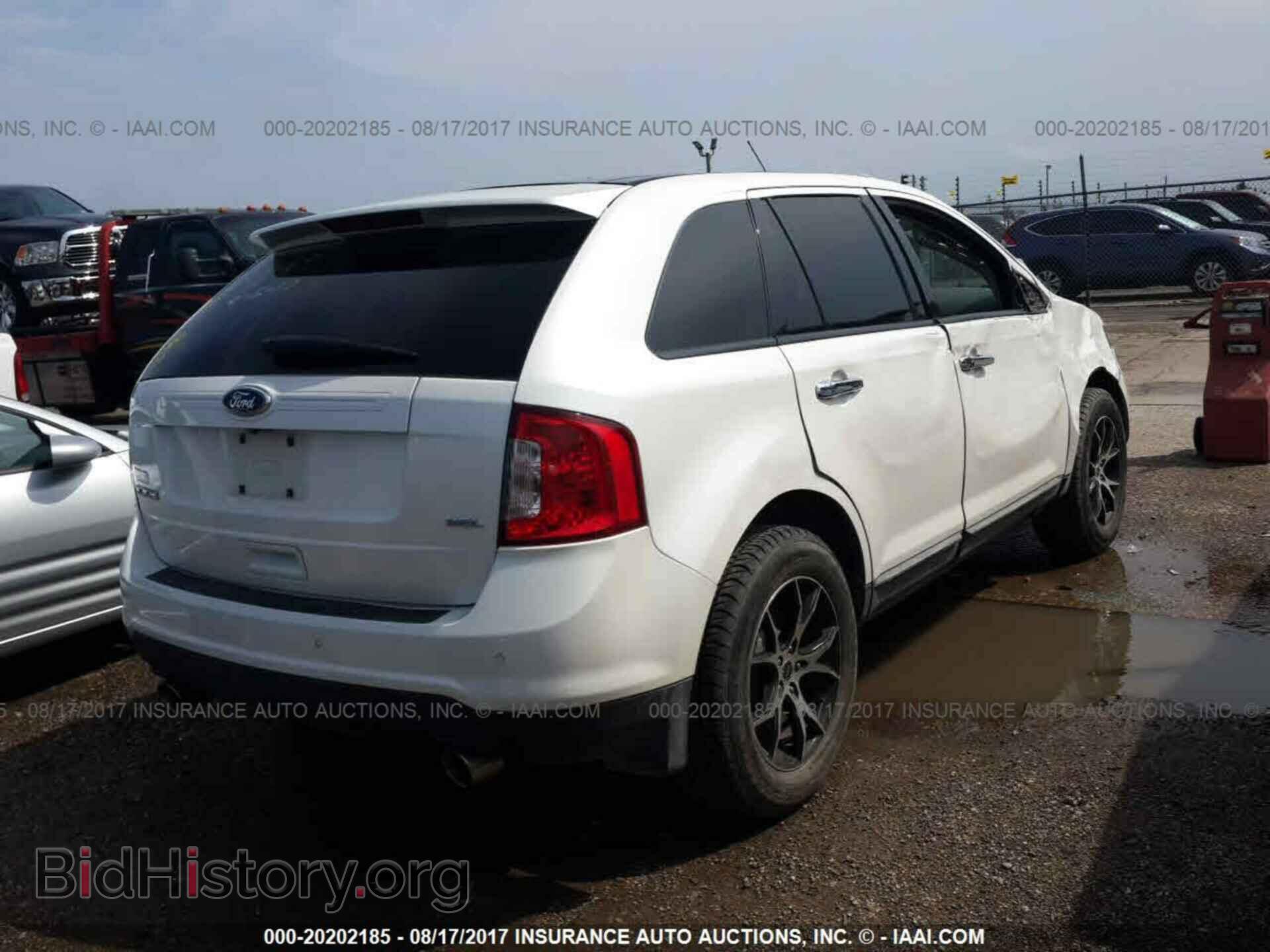 2011 Ford Edge - VIN: 2FMDK3JC1BBA05808 - Photo 4