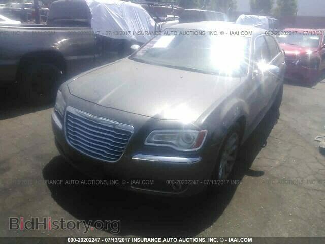 2013 Chrysler 300c - VIN: 2C3CCAET8DH686470 - Фото 2
