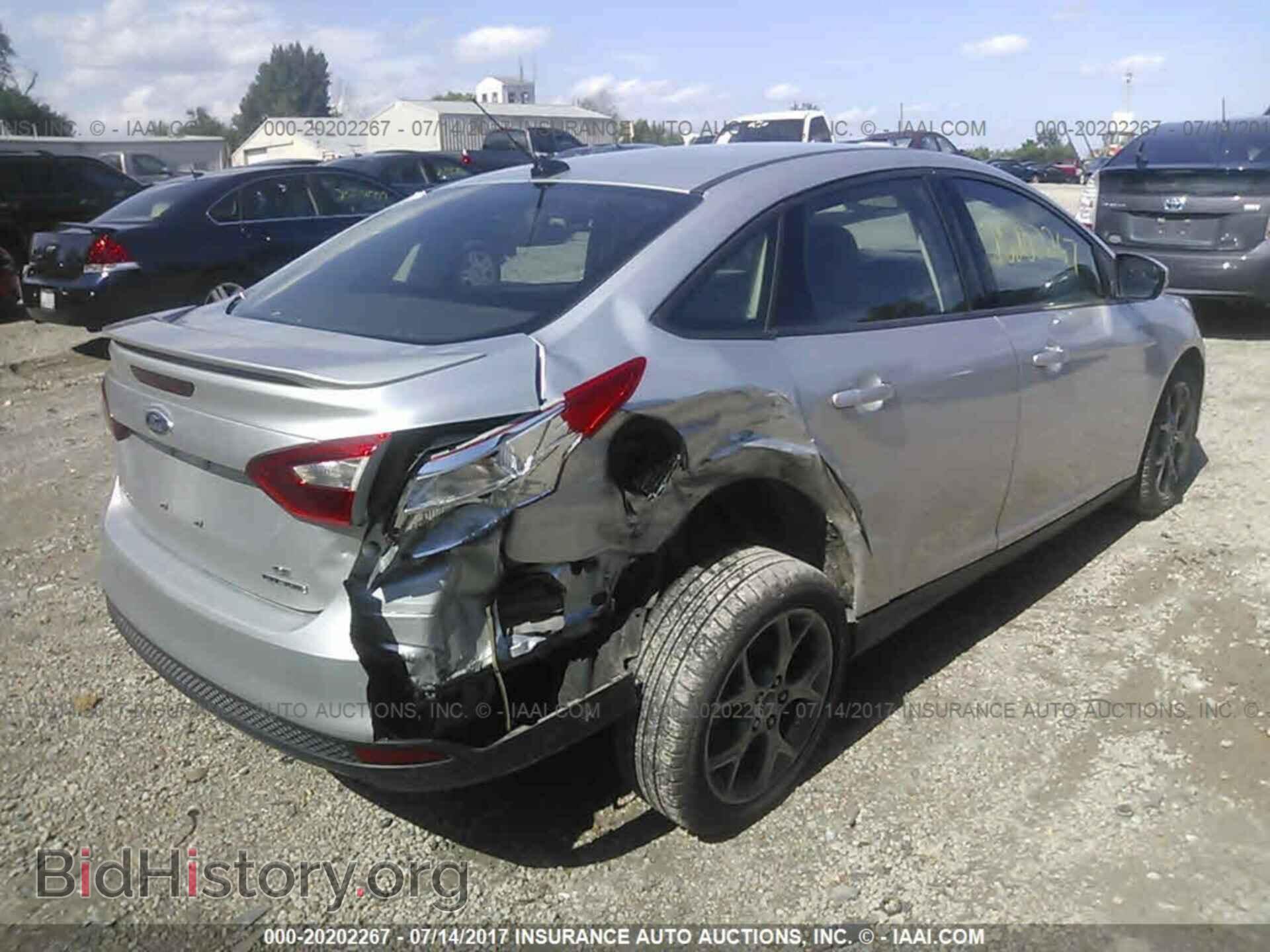 2013 Ford Focus - VIN: 1FADP3F28DL252497 - Photo 4