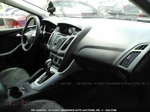 2014 Ford Focus - VIN: 1FADP3F28EL241243 - Photo 5