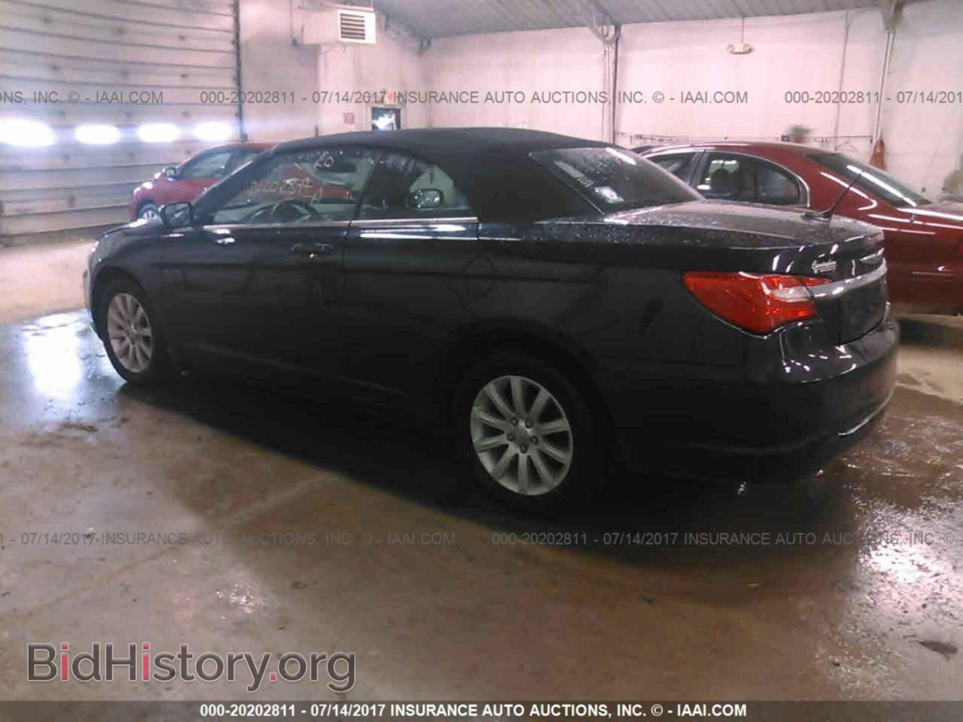 2012 Chrysler 200 - VIN: 1C3BCBEB6CN148106 - Фото 3