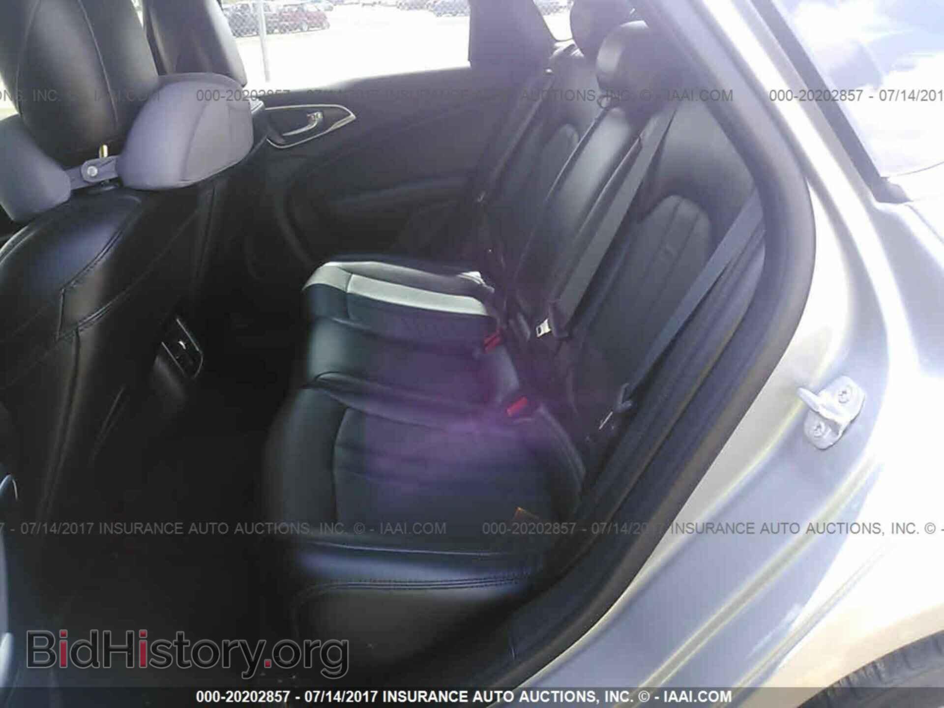2015 Chrysler 200 - VIN: 1C3CCCCG1FN501624 - Photo 8