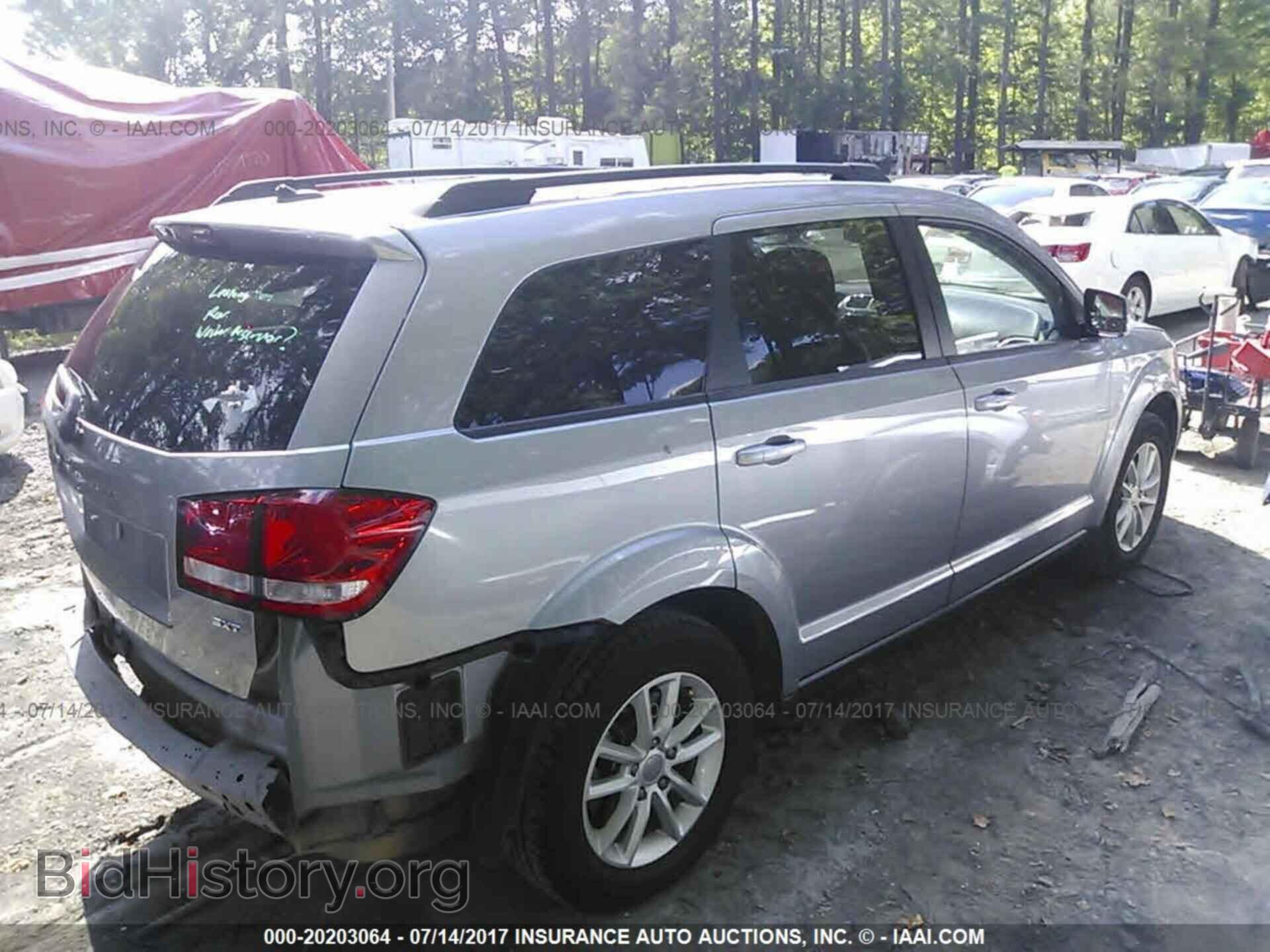 2015 Dodge Journey - VIN: 3C4PDCBB9FT591041 - Photo 4
