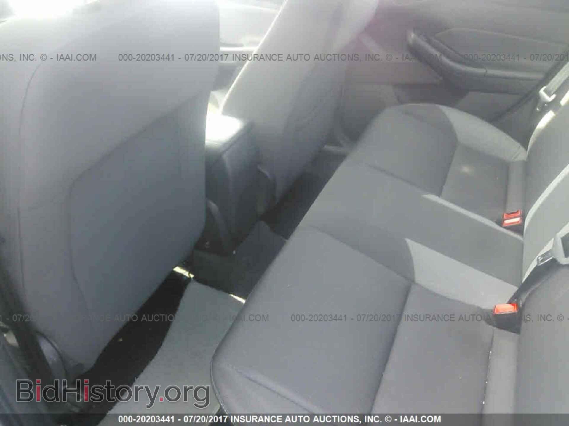 2012 Ford Focus - VIN: 1FAHP3F26CL451662 - Photo 8