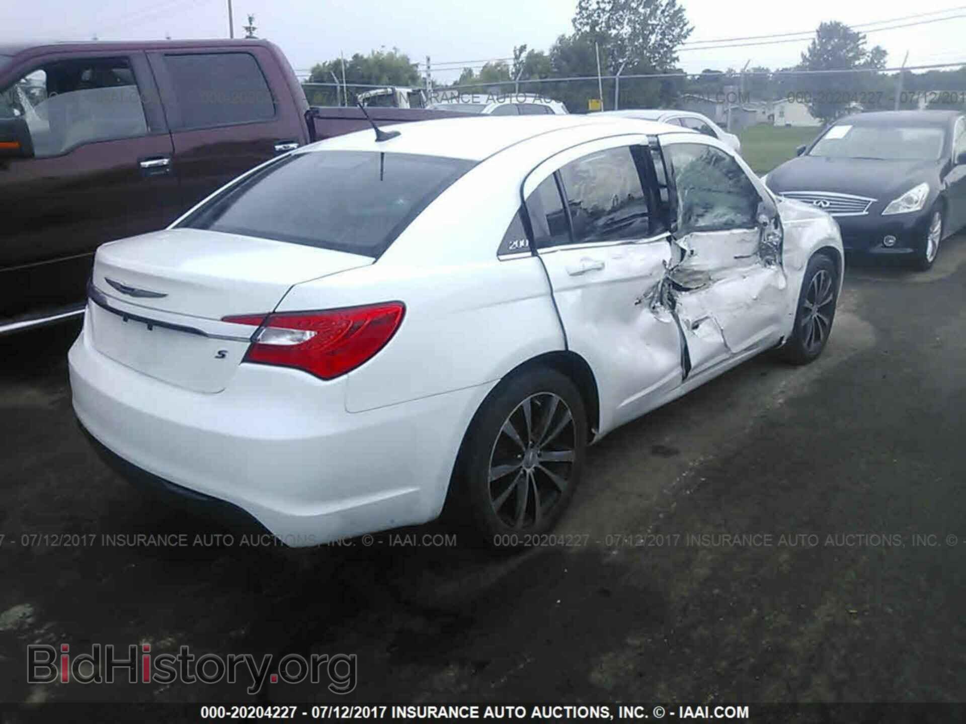 2012 Chrysler 200 - VIN: 1C3CCBHGXCN284380 - Фото 4