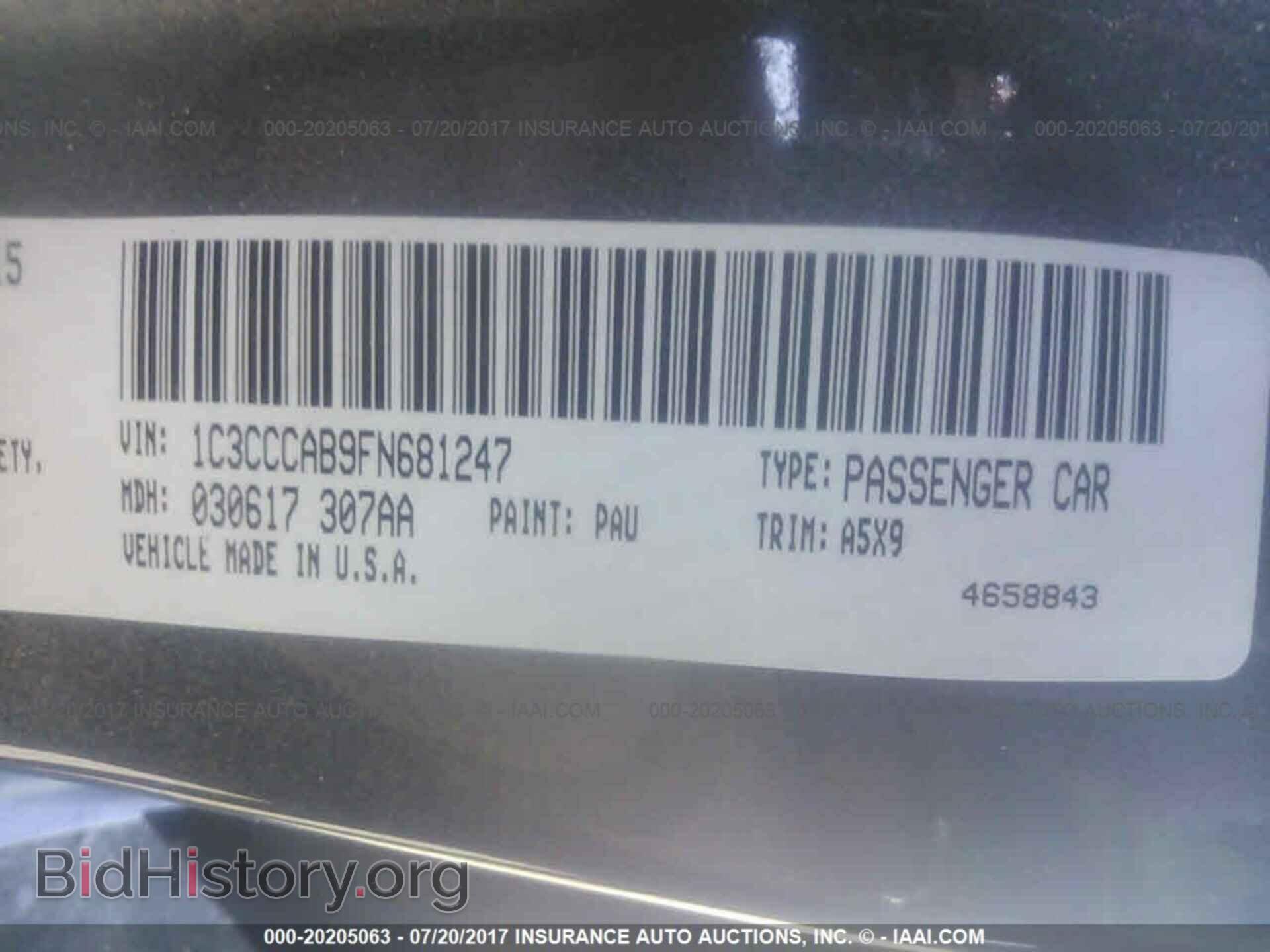 2015 Chrysler 200 - VIN: 1C3CCCAB9FN681247 - Photo 9