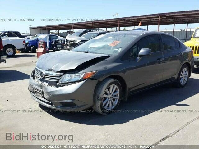 2012 Honda Civic - VIN: 2HGFB2F87CH597193 - Photo 2