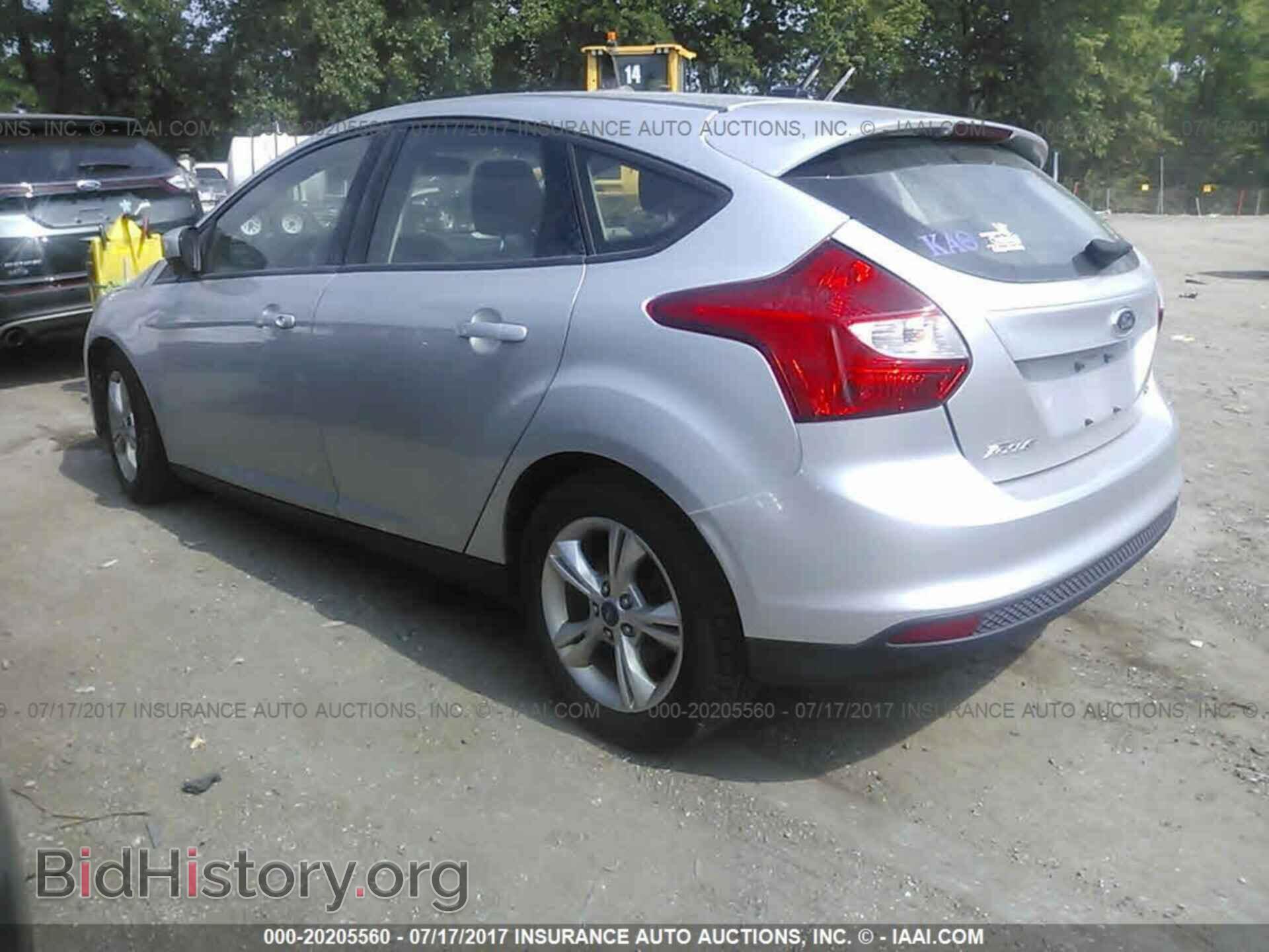 2012 Ford Focus - VIN: 1FAHP3K26CL233792 - Photo 3