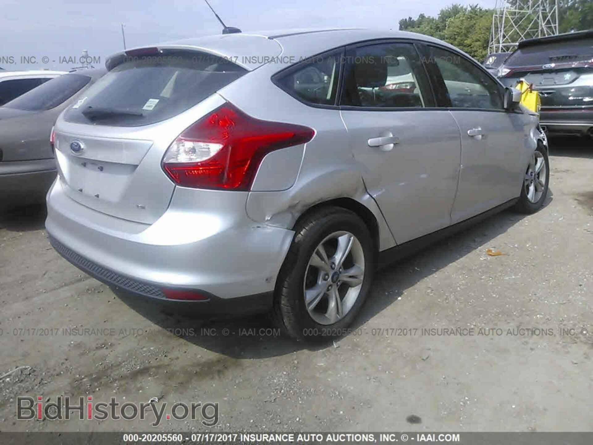 2012 Ford Focus - VIN: 1FAHP3K26CL233792 - Photo 4
