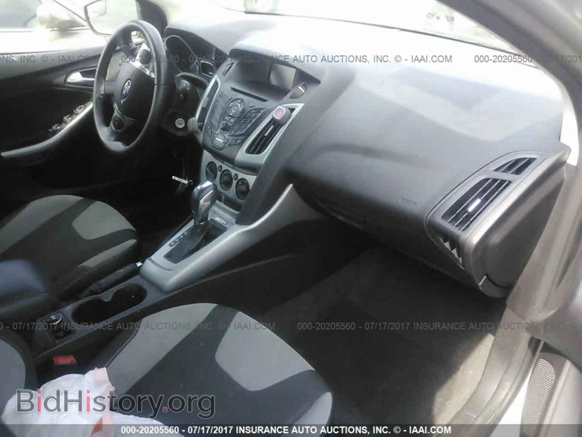 2012 Ford Focus - VIN: 1FAHP3K26CL233792 - Photo 5
