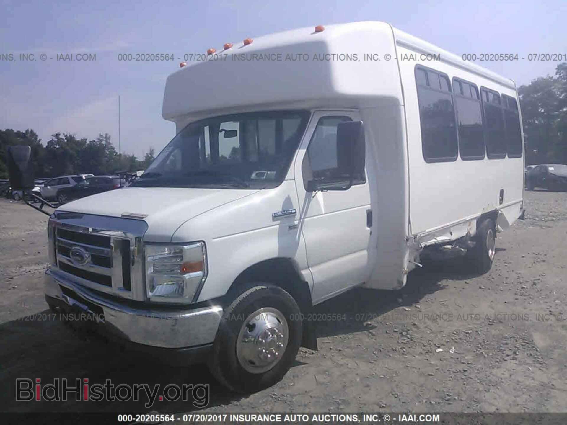 2011 Ford Econoline - VIN: 1FDEE3FL5BDA22805 - Фото 2