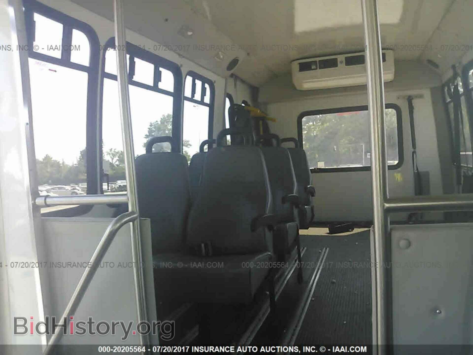 2011 Ford Econoline - VIN: 1FDEE3FL5BDA22805 - Фото 5