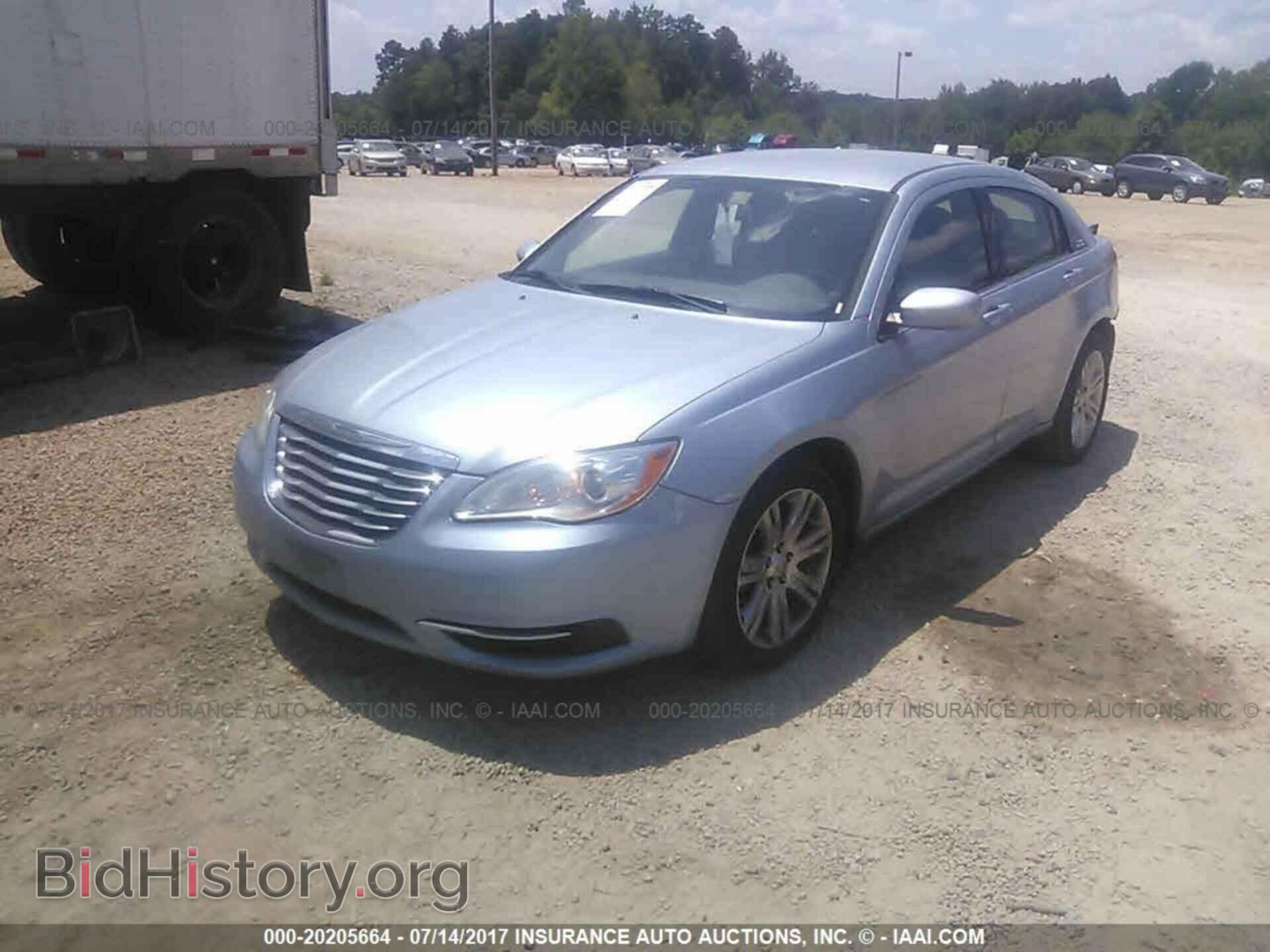 2012 Chrysler 200 - VIN: 1C3CCBBB0CN189601 - Фото 2
