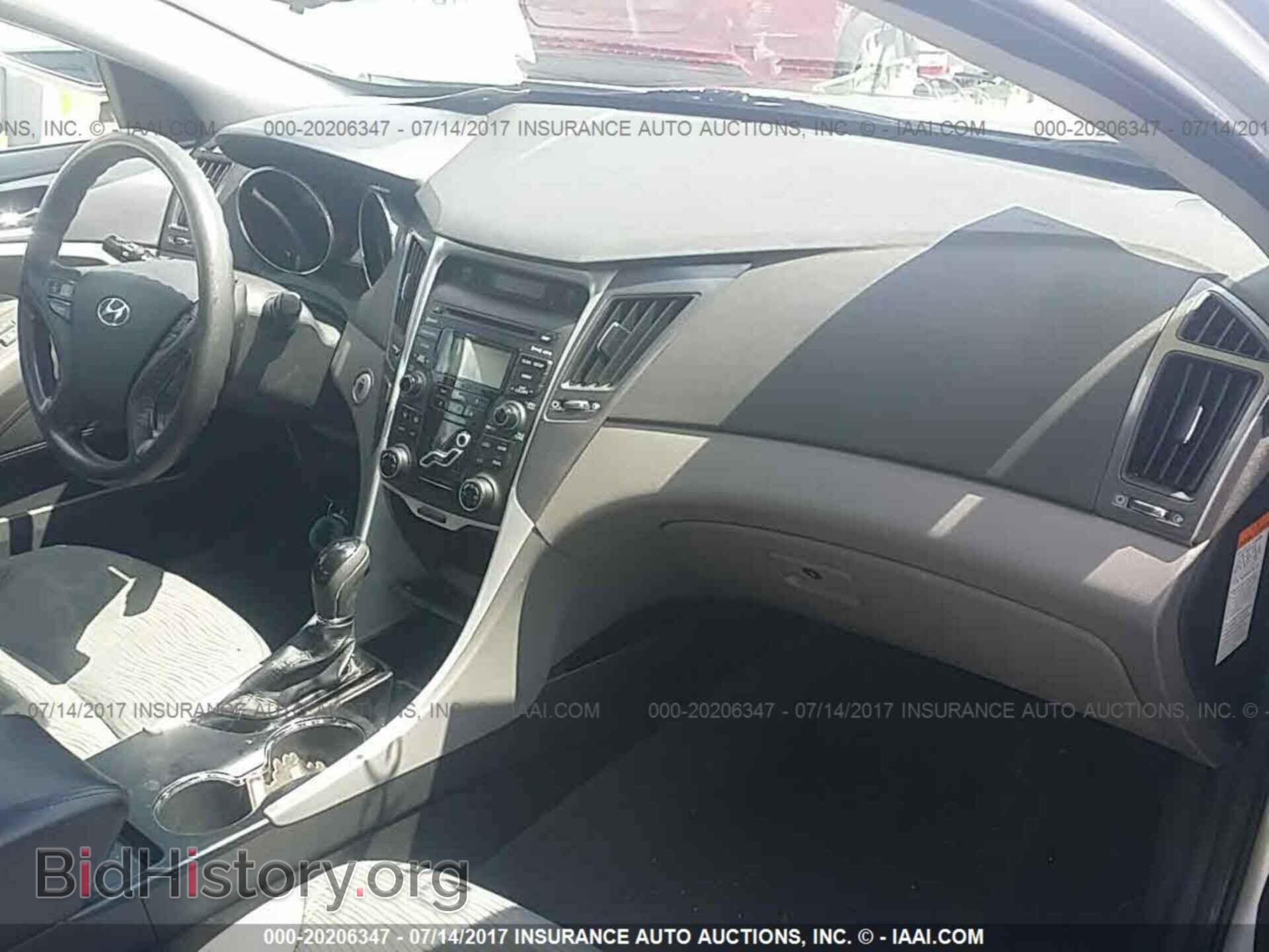 2012 Hyundai Sonata - VIN: KMHEC4A43CA027063 - Photo 5