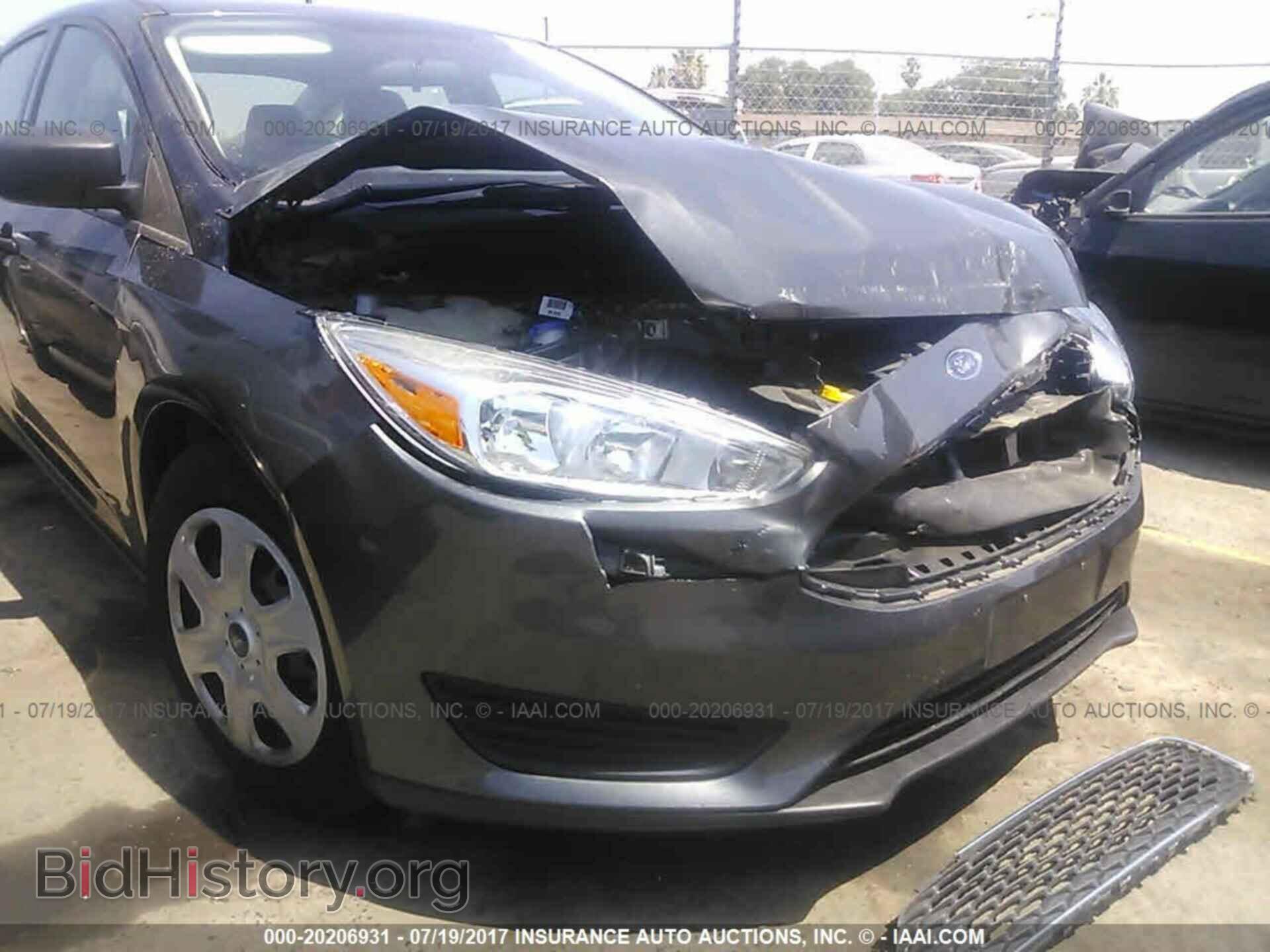 2017 Ford Focus - VIN: 1FADP3E25HL219920 - Photo 6