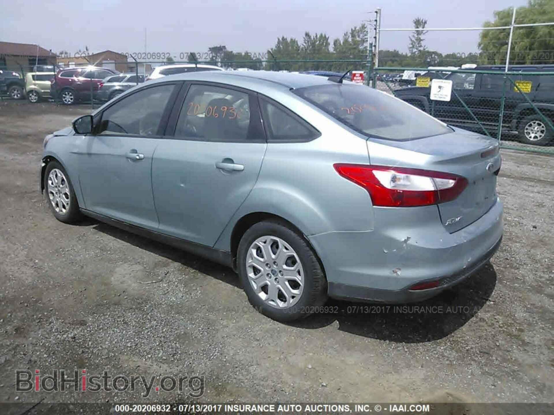 2012 Ford Focus - VIN: 1FAHP3F24CL336591 - Photo 3