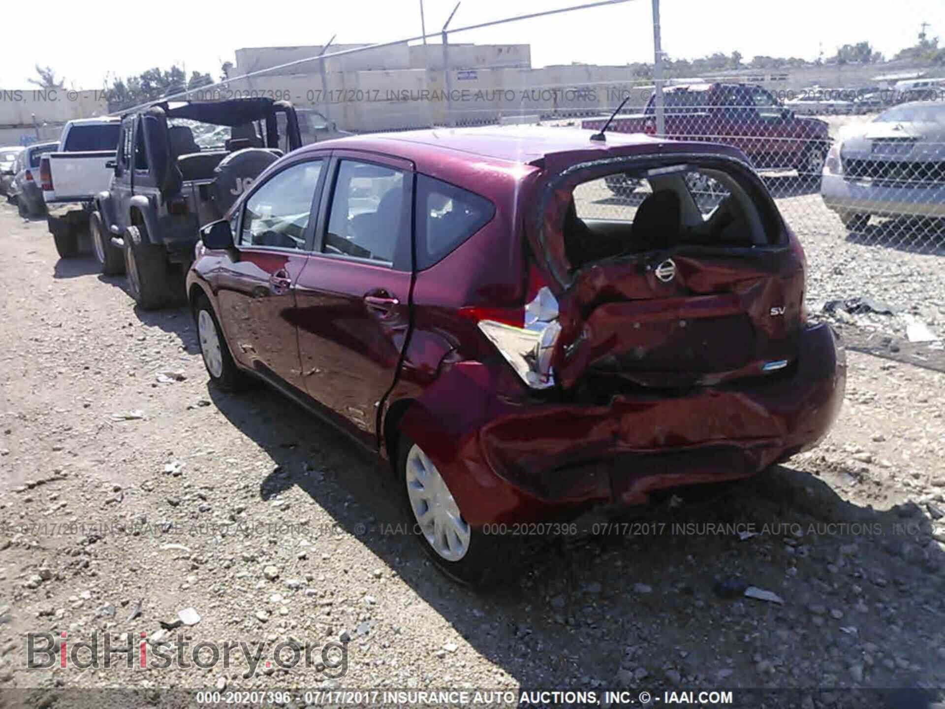 2015 Nissan Versa note - VIN: 3N1CE2CP0FL421184 - Photo 3