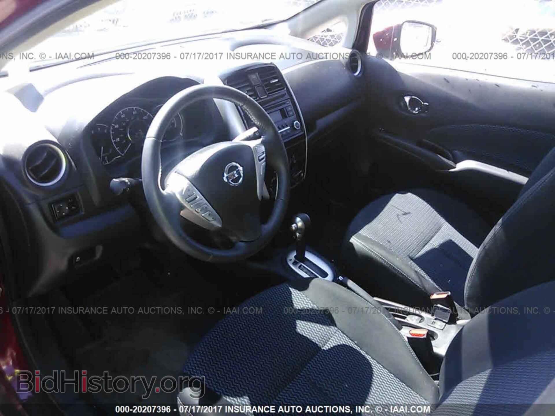 2015 Nissan Versa note - VIN: 3N1CE2CP0FL421184 - Photo 5