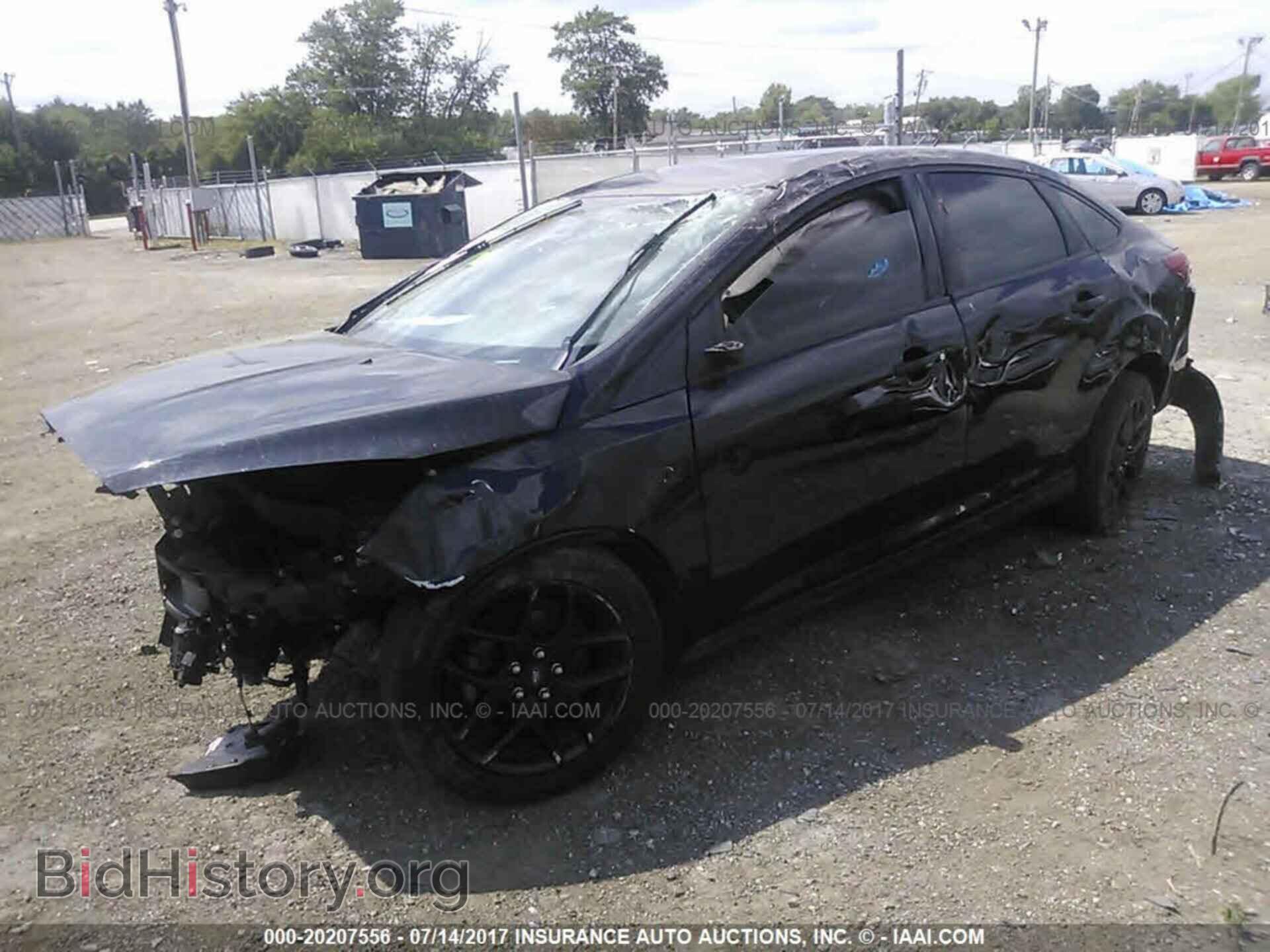 2016 Ford Focus - VIN: 1FADP3F26GL215520 - Фото 2