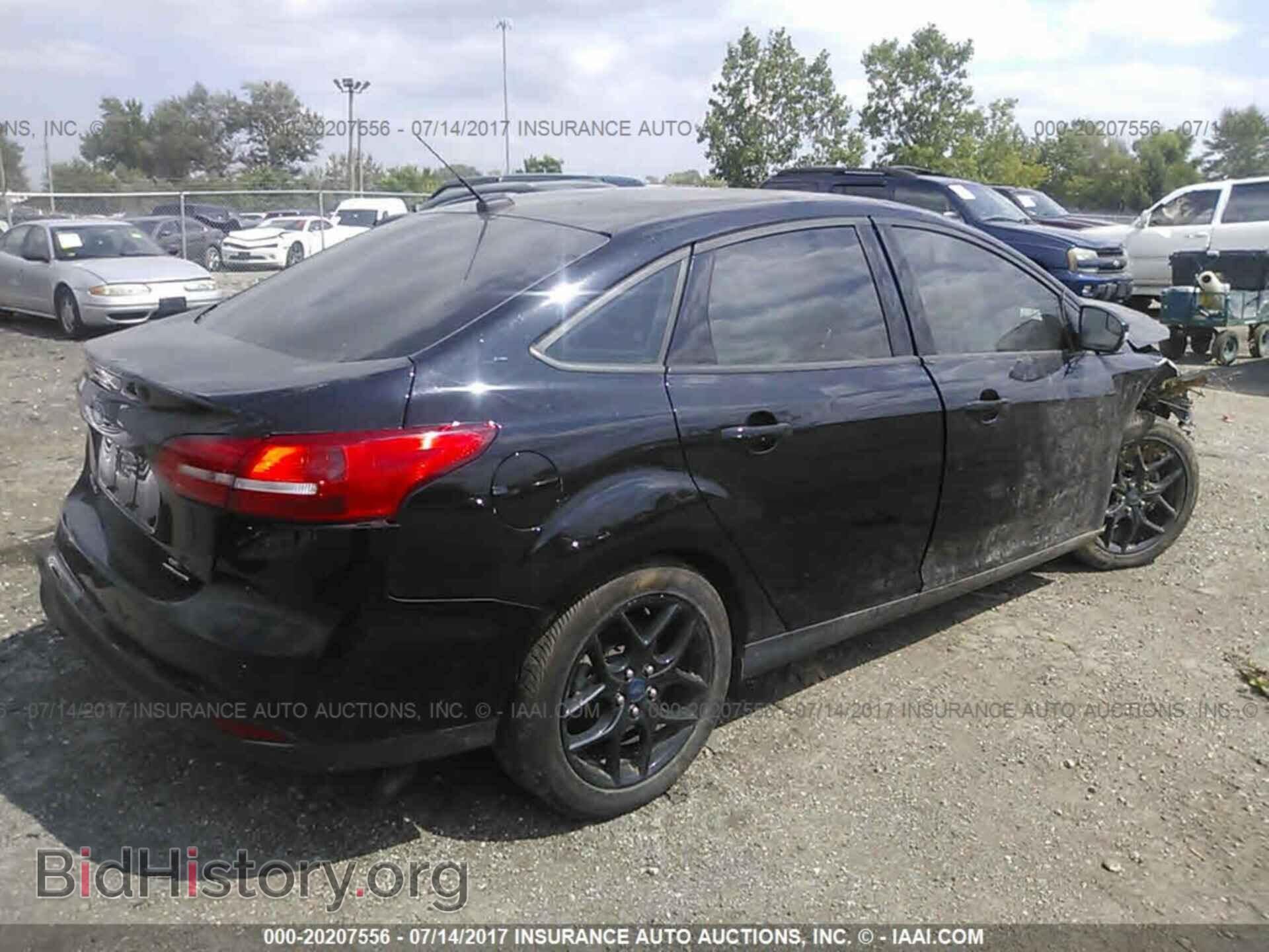 2016 Ford Focus - VIN: 1FADP3F26GL215520 - Фото 4