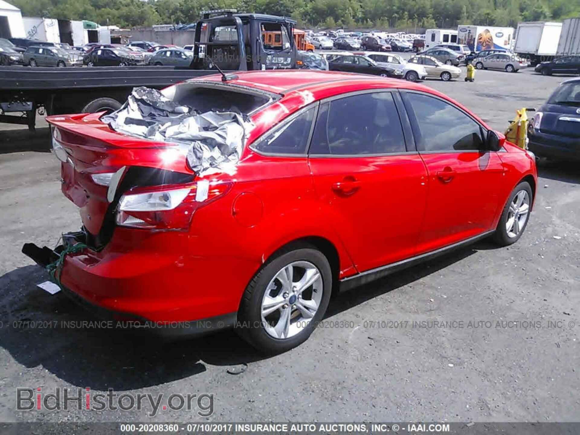 2012 Ford Focus - VIN: 1FAHP3F25CL318696 - Photo 4
