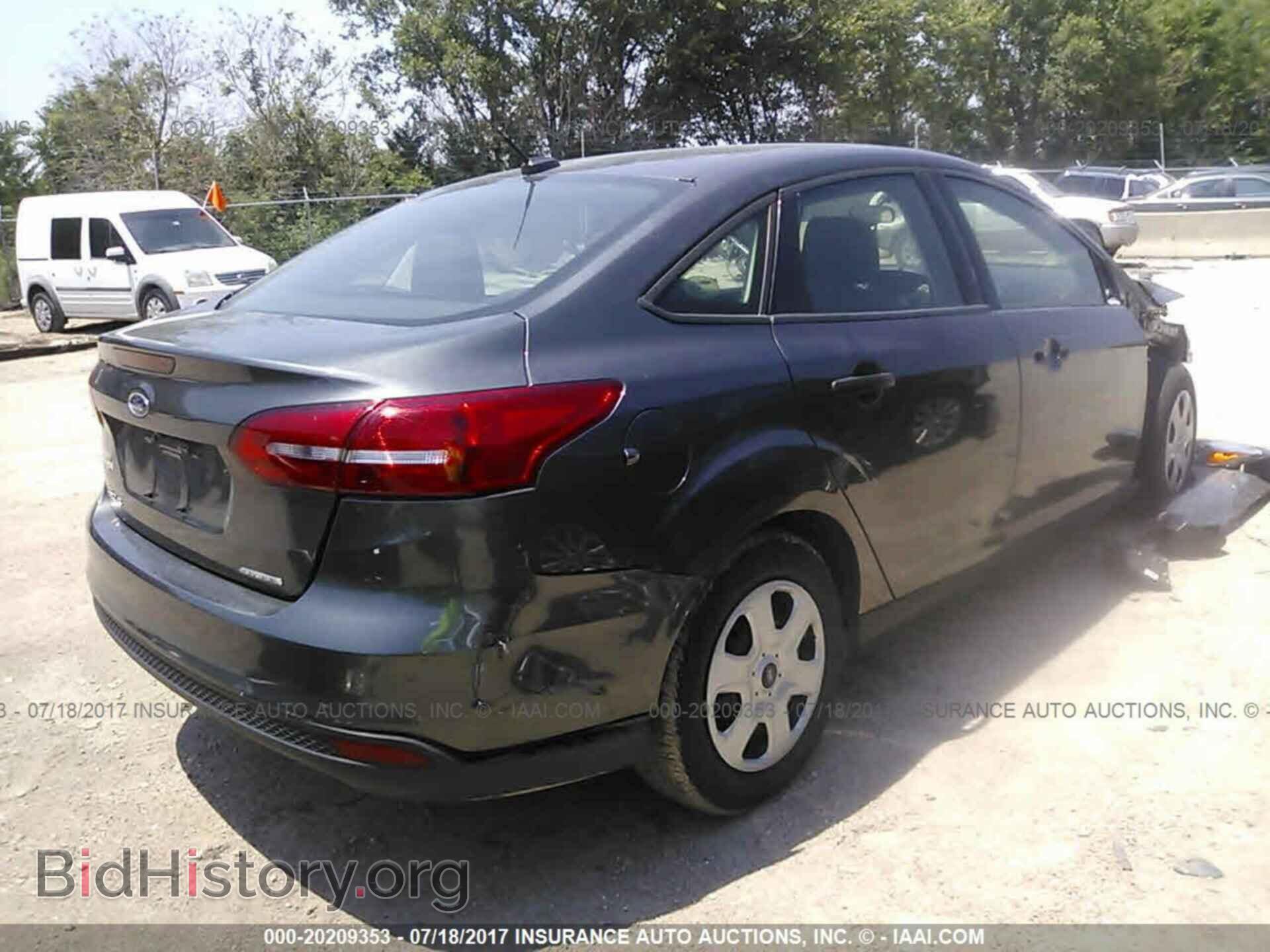 2015 Ford Focus - VIN: 1FADP3E22FL220083 - Фото 4