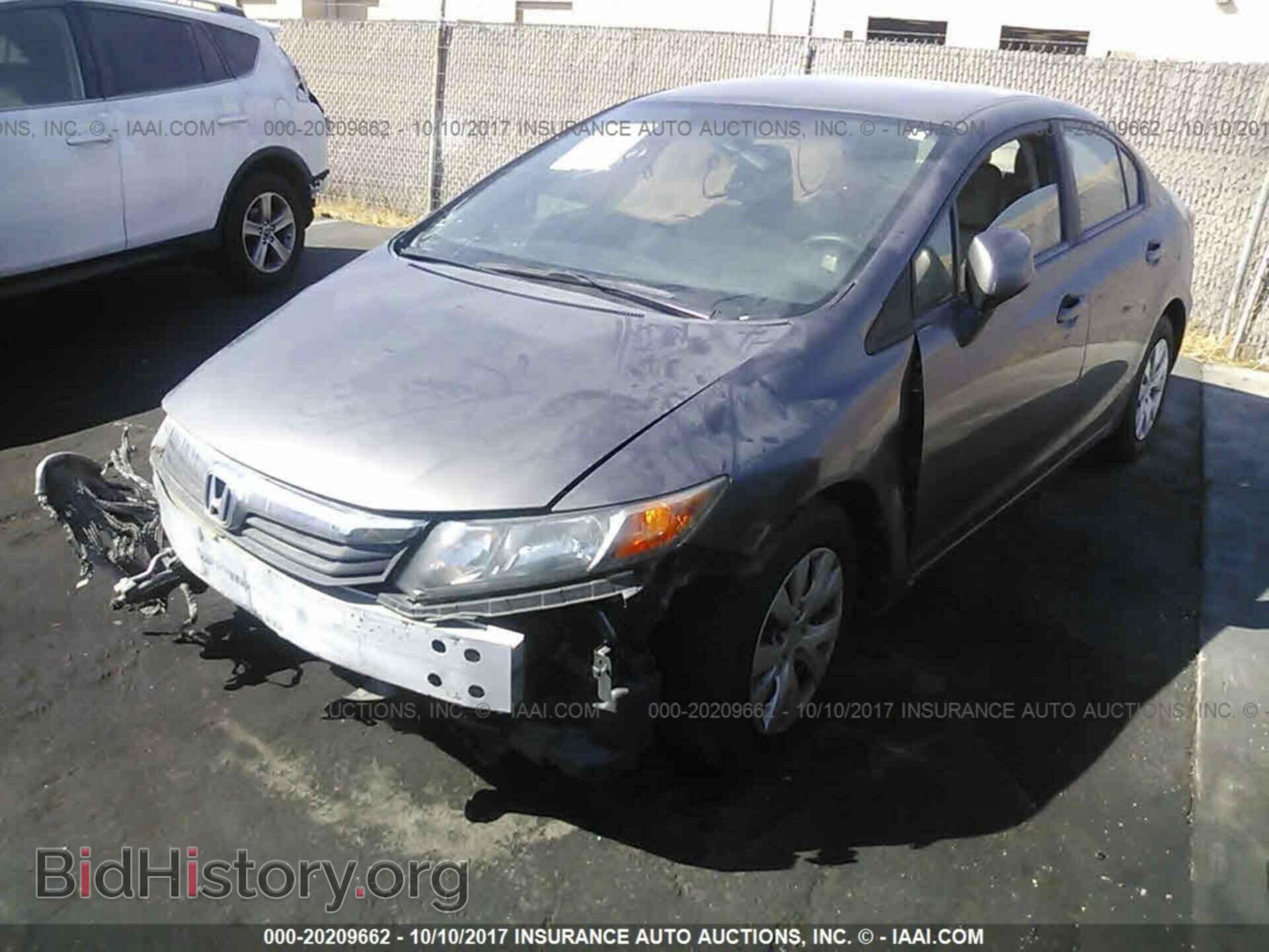2012 Honda Civic - VIN: 19XFB2F56CE386115 - Фото 2