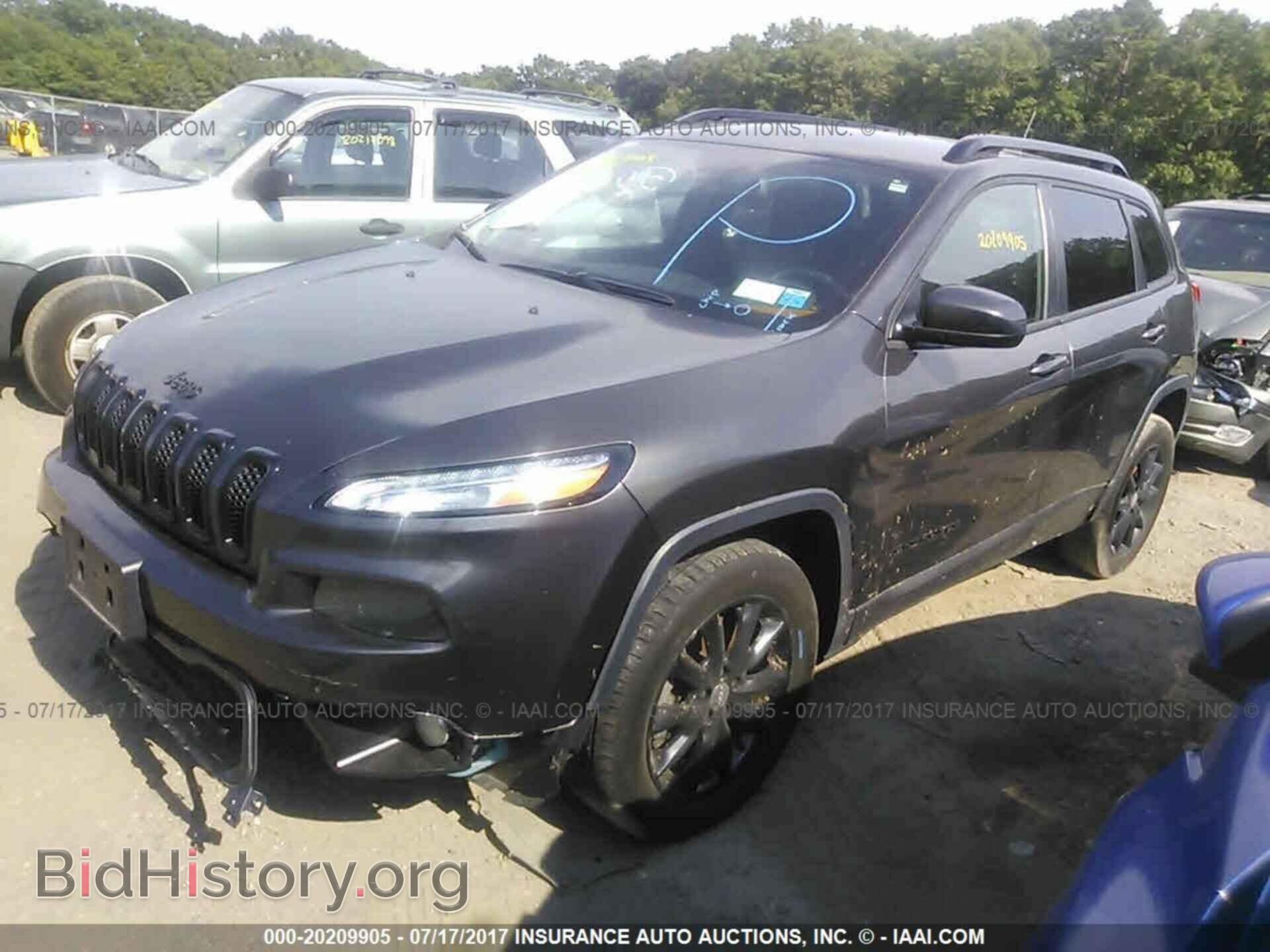 2014 Jeep Cherokee - VIN: 1C4PJMCS8EW296468 - Photo 2