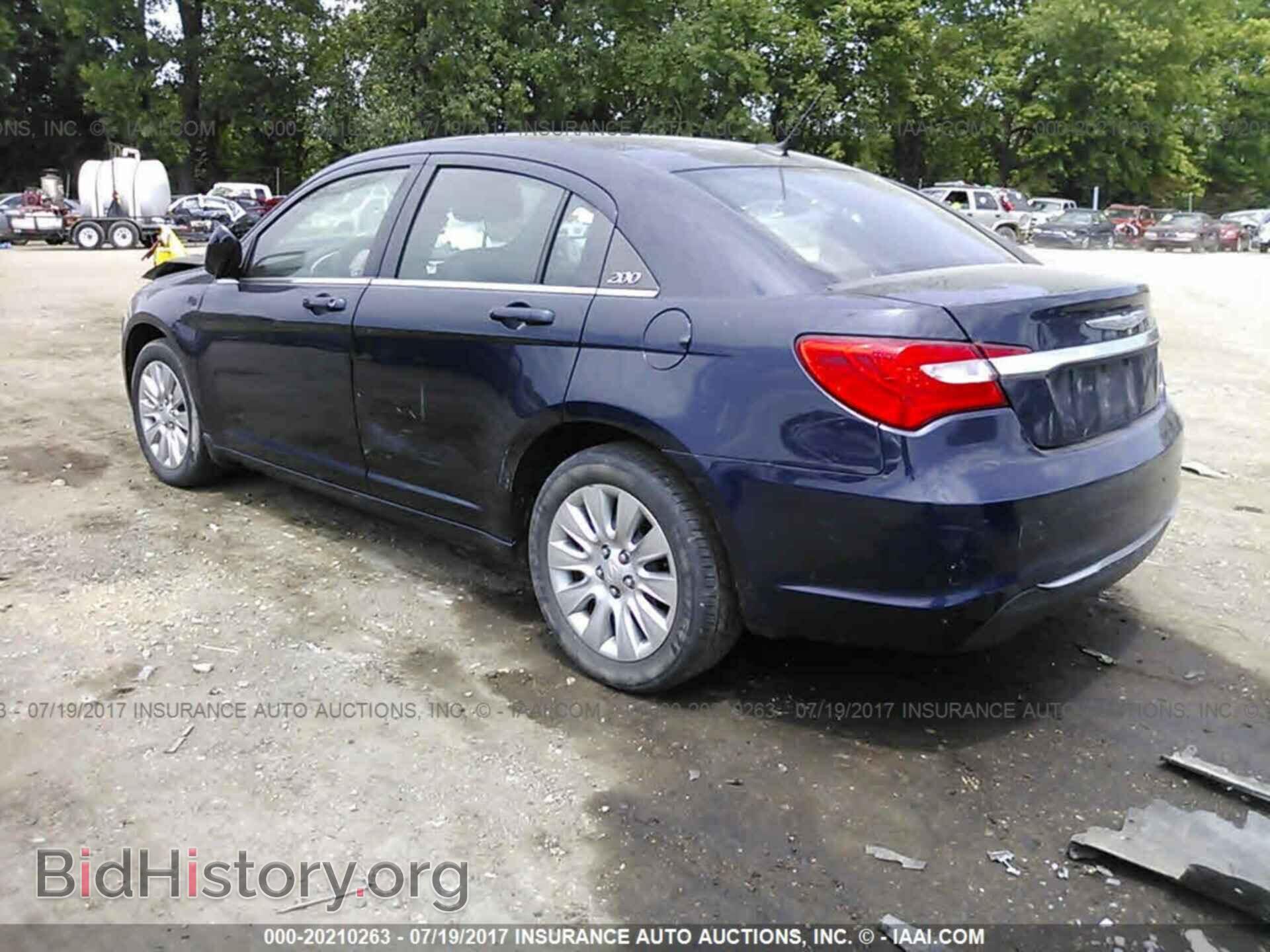 2014 Chrysler 200 - VIN: 1C3CCBAB6EN207121 - Photo 3