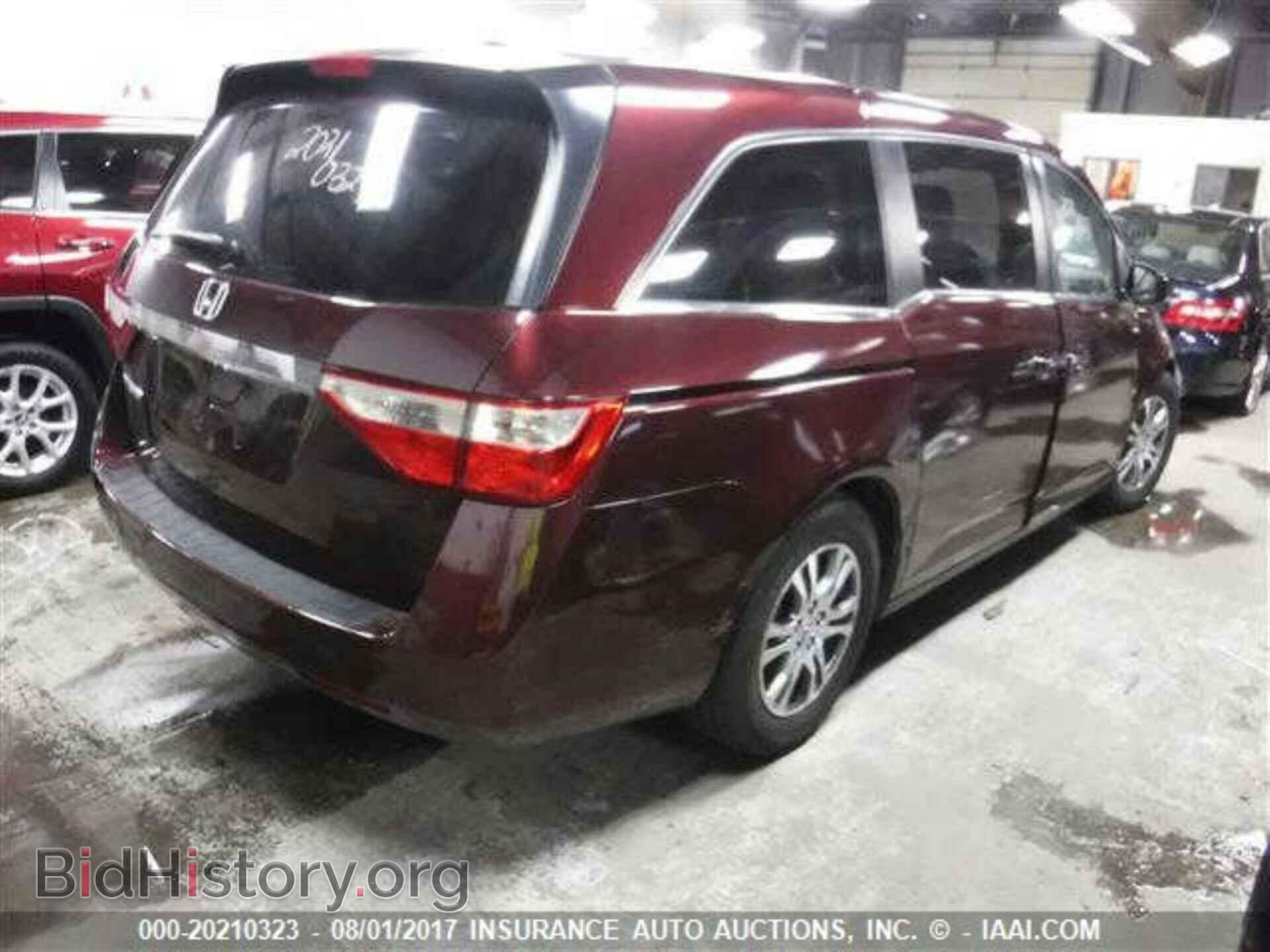2011 Honda Odyssey - VIN: 5FNRL5H63BB053722 - Фото 4