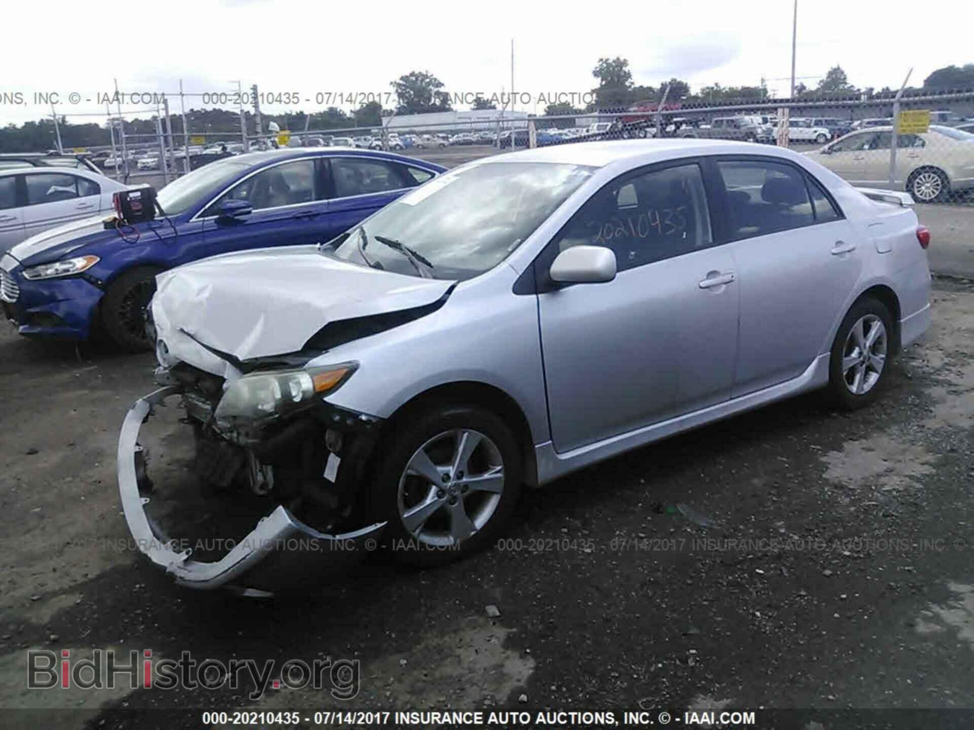 2013 Toyota Corolla - VIN: 5YFBU4EEXDP217866 - Photo 2
