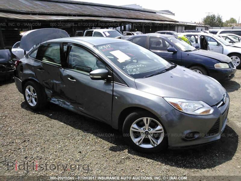 2014 Ford FOCUS (VIN 1FADP3F29EL231210) — photo 1 of 10, IAAI, damage: right side