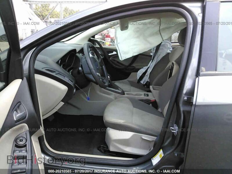 2014 Ford FOCUS (VIN 1FADP3F29EL231210) — photo 5 of 10