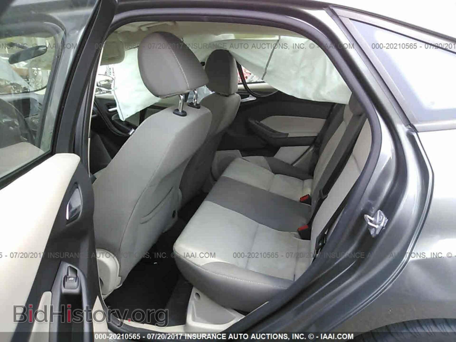 2014 Ford Focus - VIN: 1FADP3F29EL231210 - Photo 8