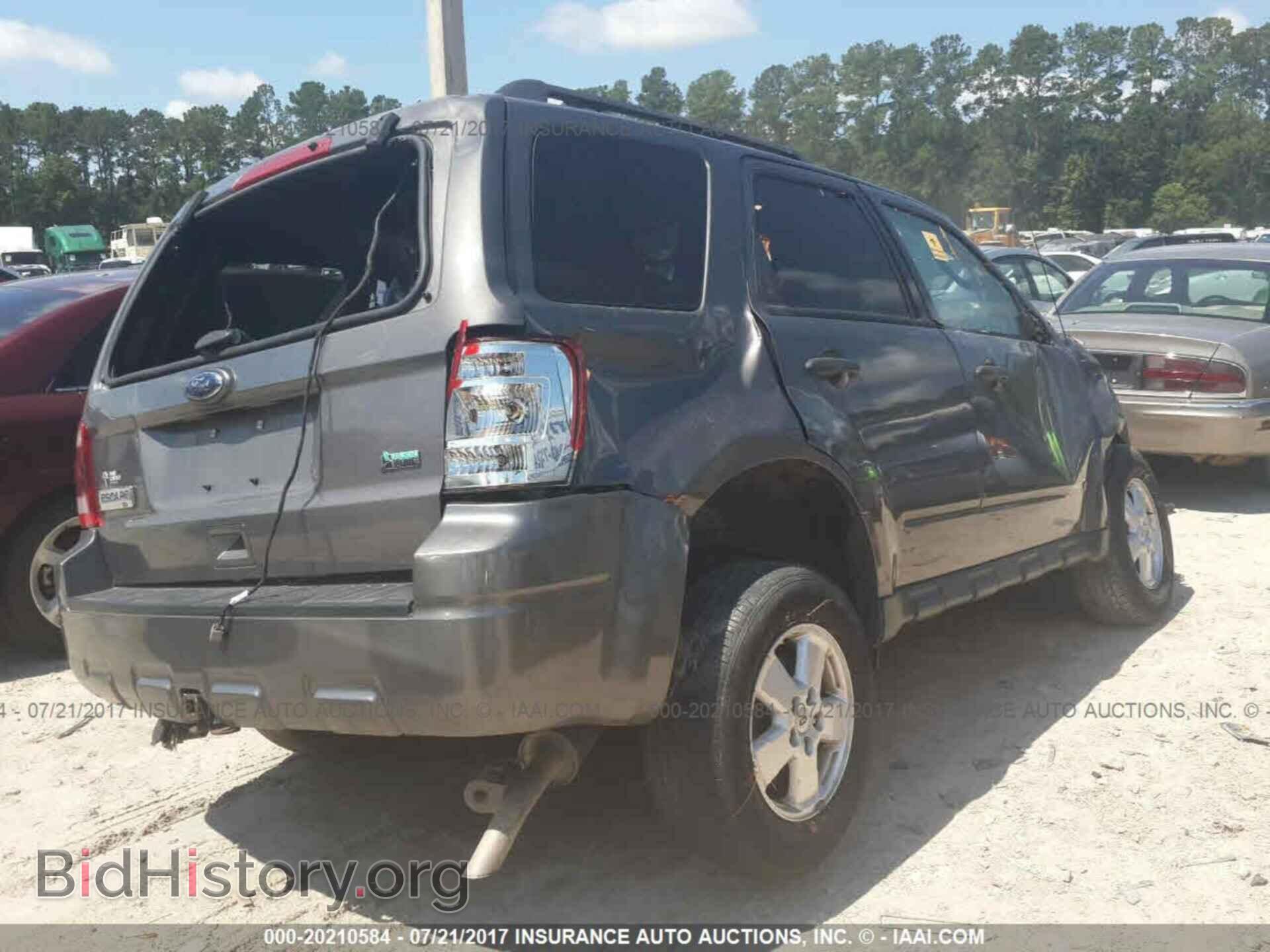 2012 Ford Escape - VIN: 1FMCU0DG4CKB88082 - Photo 4